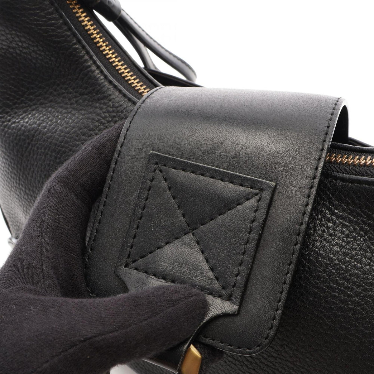 Chloé Black Leather Handbag Shoulder Bag (Pre-Owned)
