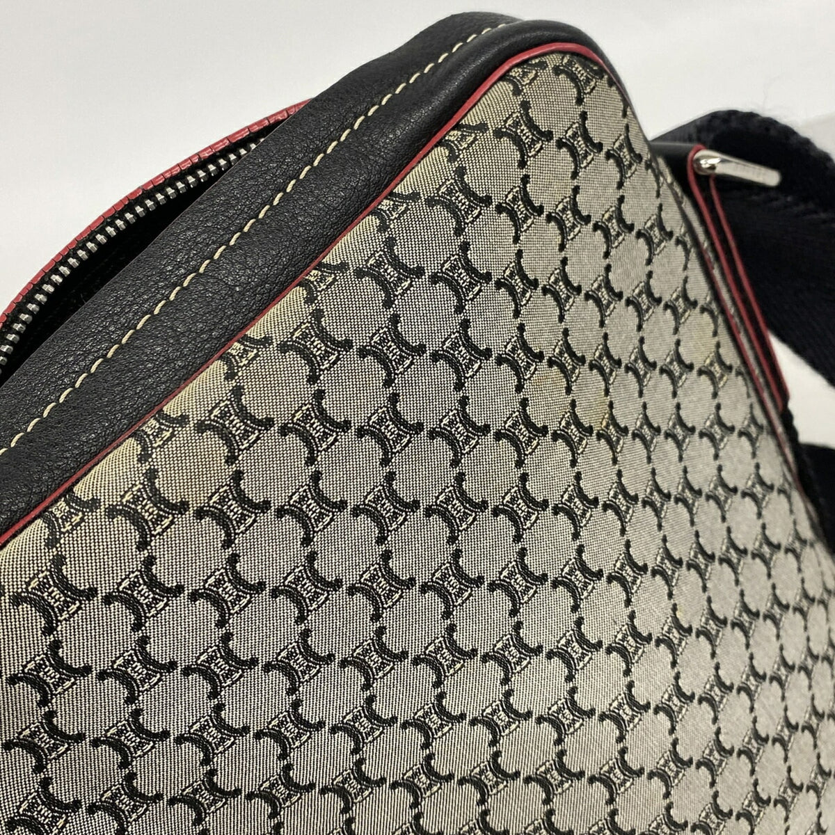Celine Black Red Color Nylon Canvas Shoulder Bag (Pre-Owned)