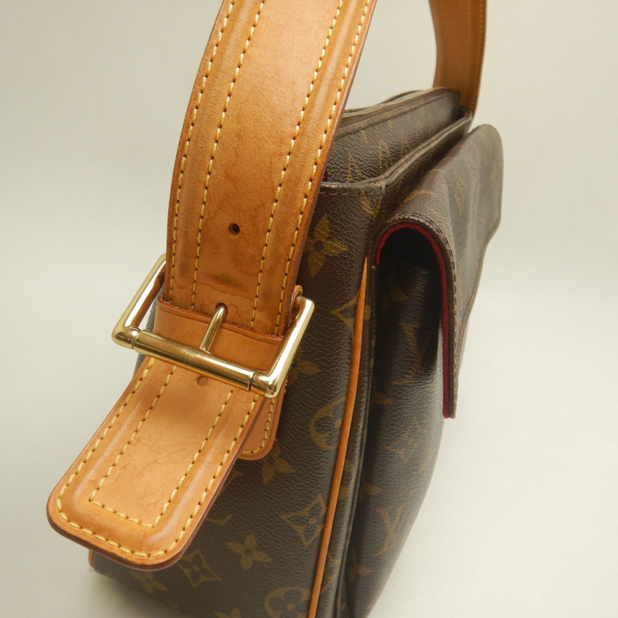 Louis Vuitton Monogram Brown Monogram Shoulder Bag (Pre-Owned)