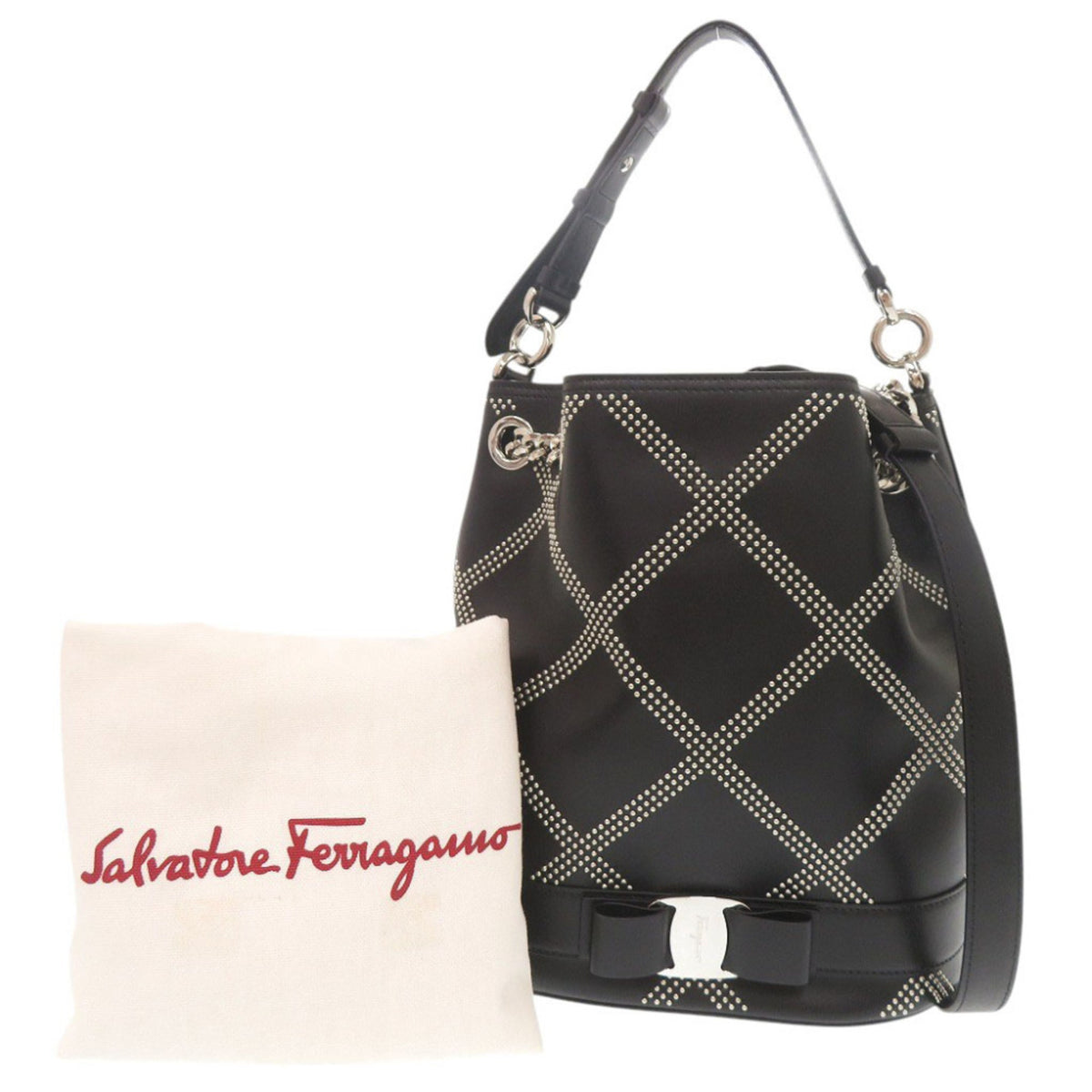 Salvatore Ferragamo Black Leather Handbag Shoulder Bag (Pre-Owned)