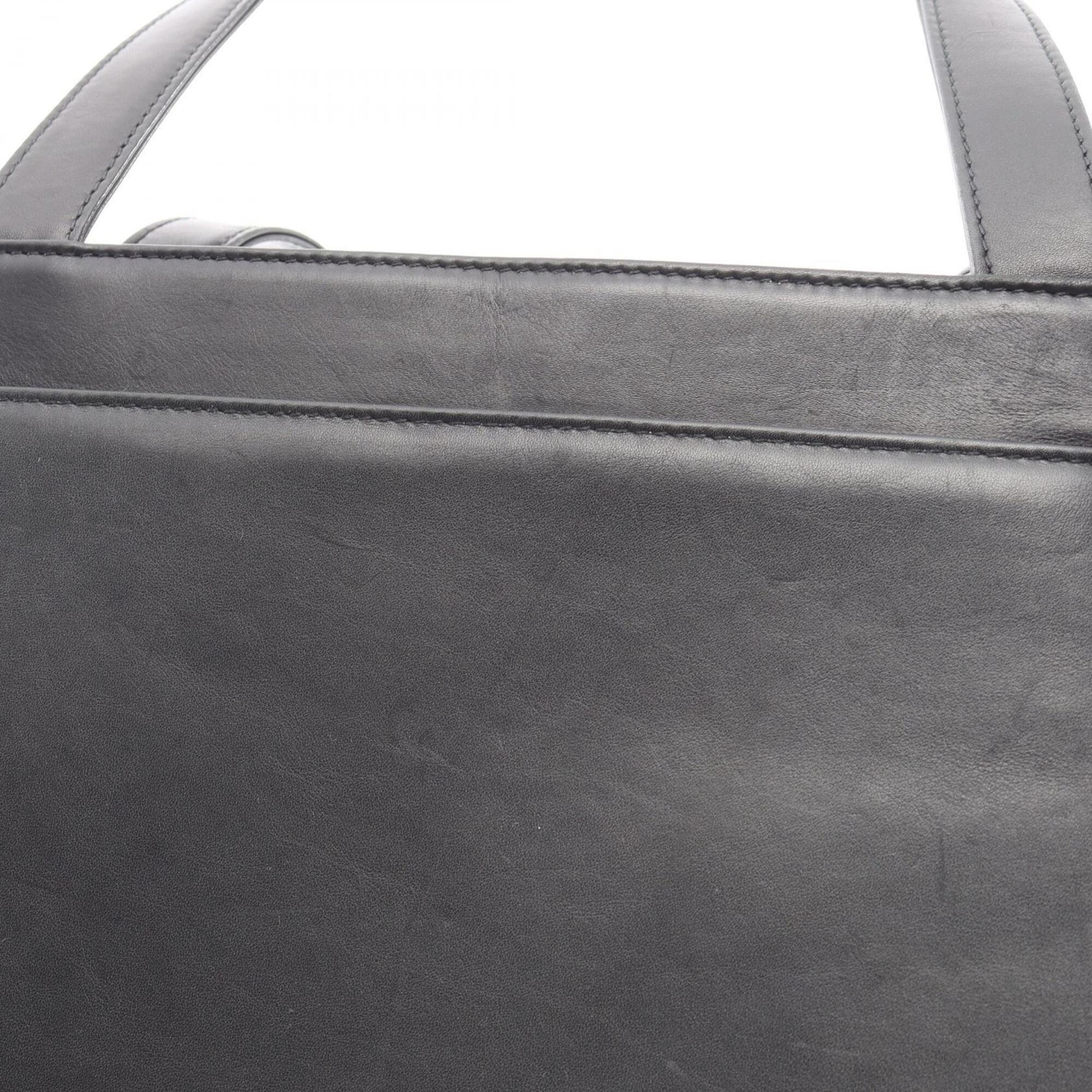 Chanel Black Leather Handbag Shoulder Bag (Pre-Owned)