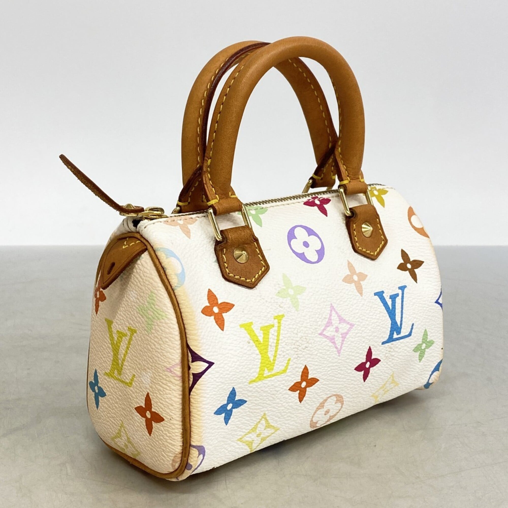 Louis Vuitton Blanc Handbag (Pre-Owned)