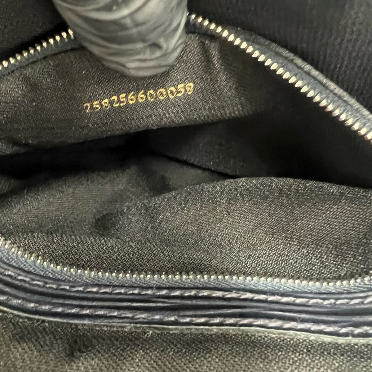 Fendi Navy Leather Pochette Shoulder Bag (Pre-Owned)