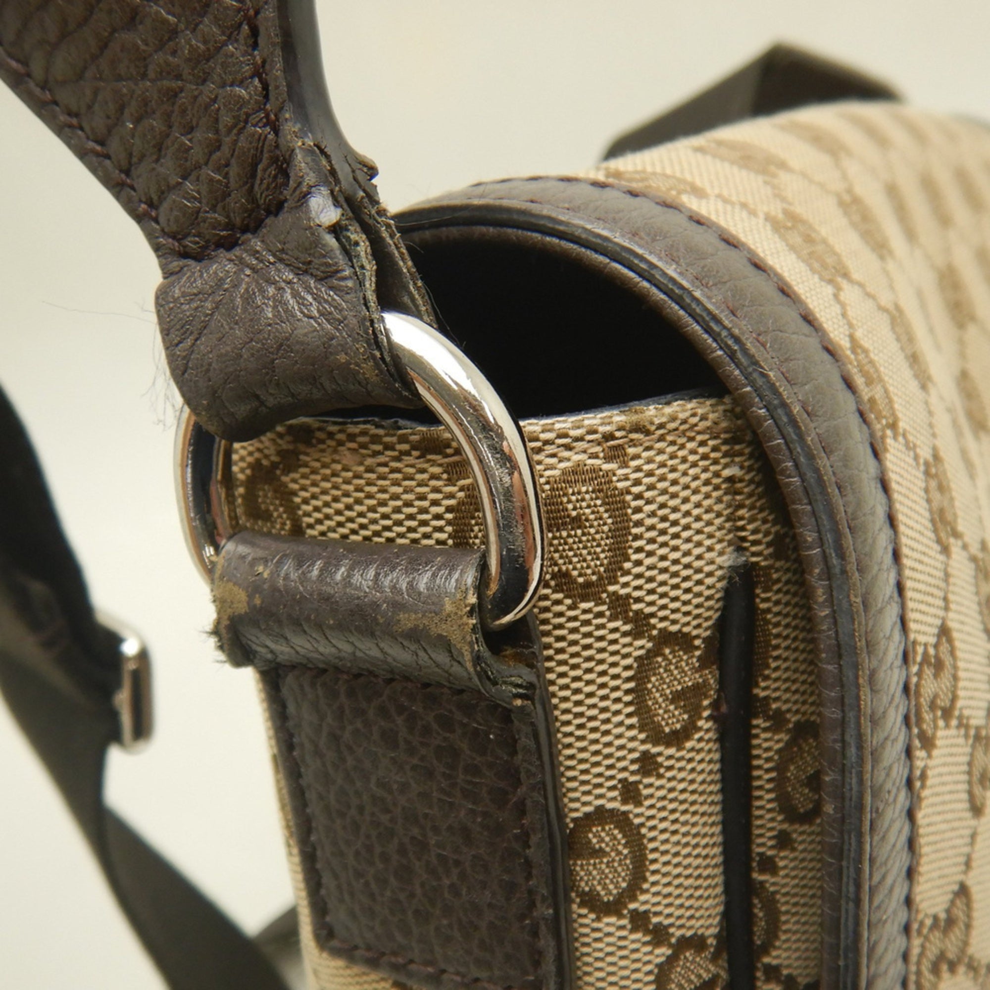 Gucci Beige Gg Canvas Leather Shoulder Bag (Pre-Owned)