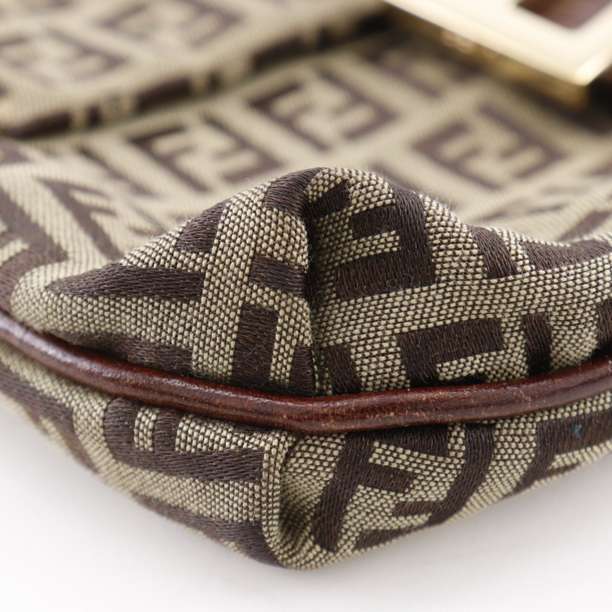 Fendi Brown Nylon Canvas Shoulder Bag (Pre-Owned)