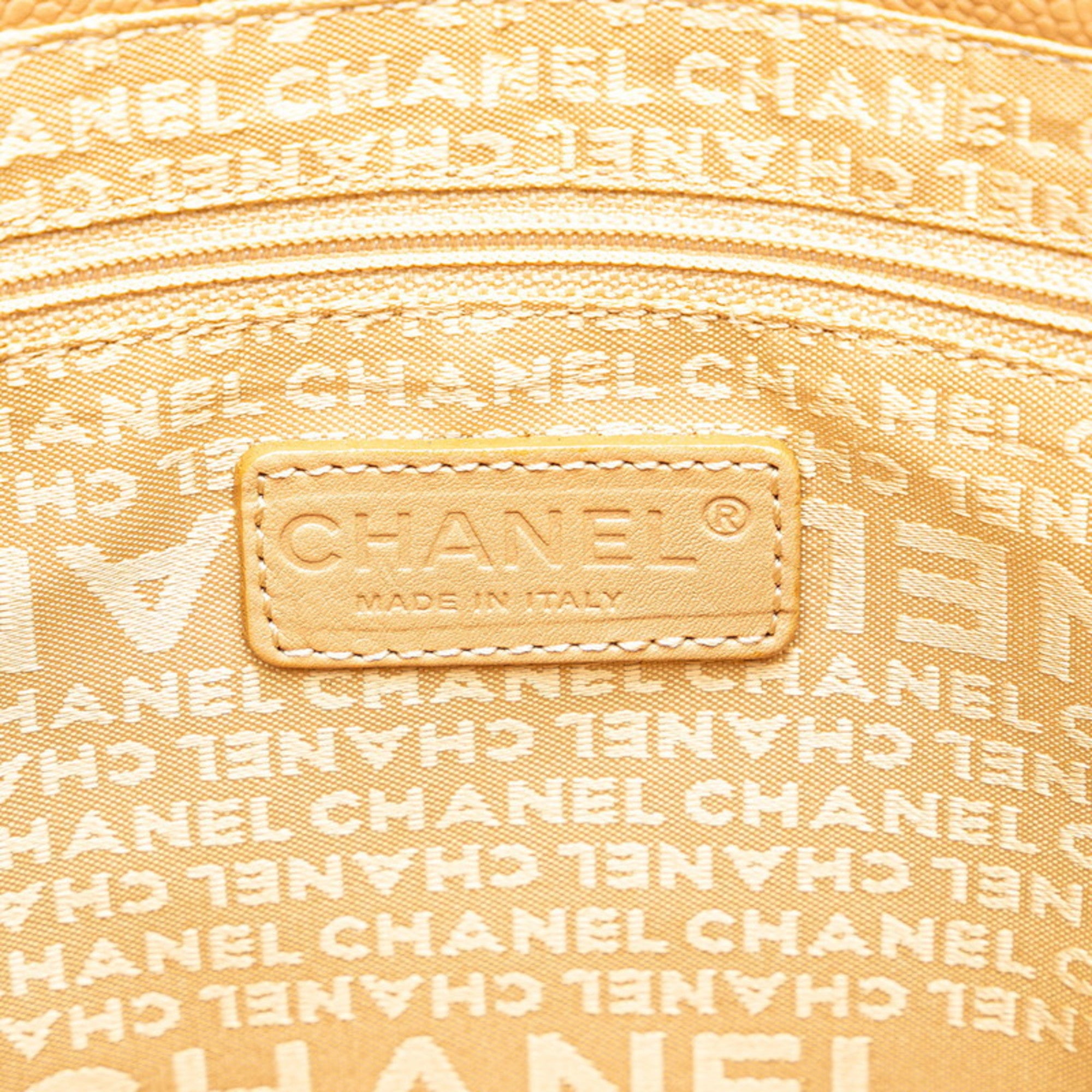 Chanel Beige Leather Handbag Tote Bag (Pre-Owned)