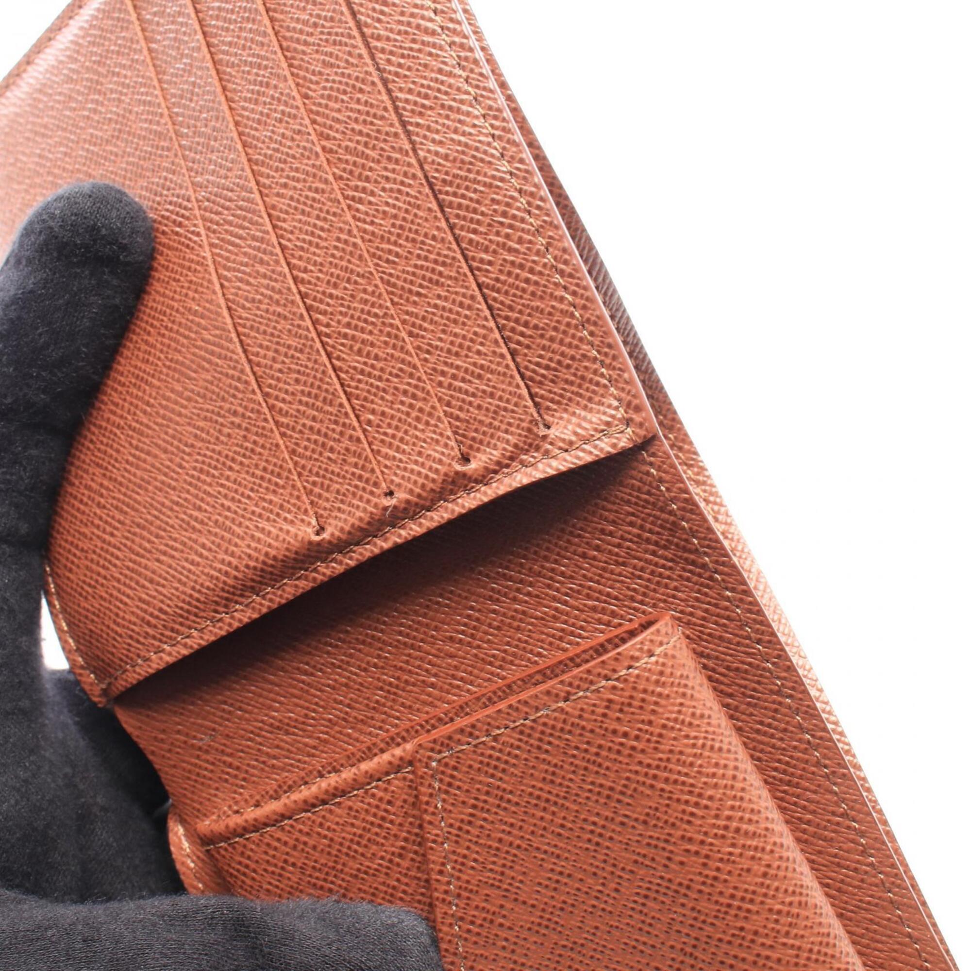 Louis Vuitton Brown Monogram Monogram Wallet (Bi-Fold) (Pre-Owned)