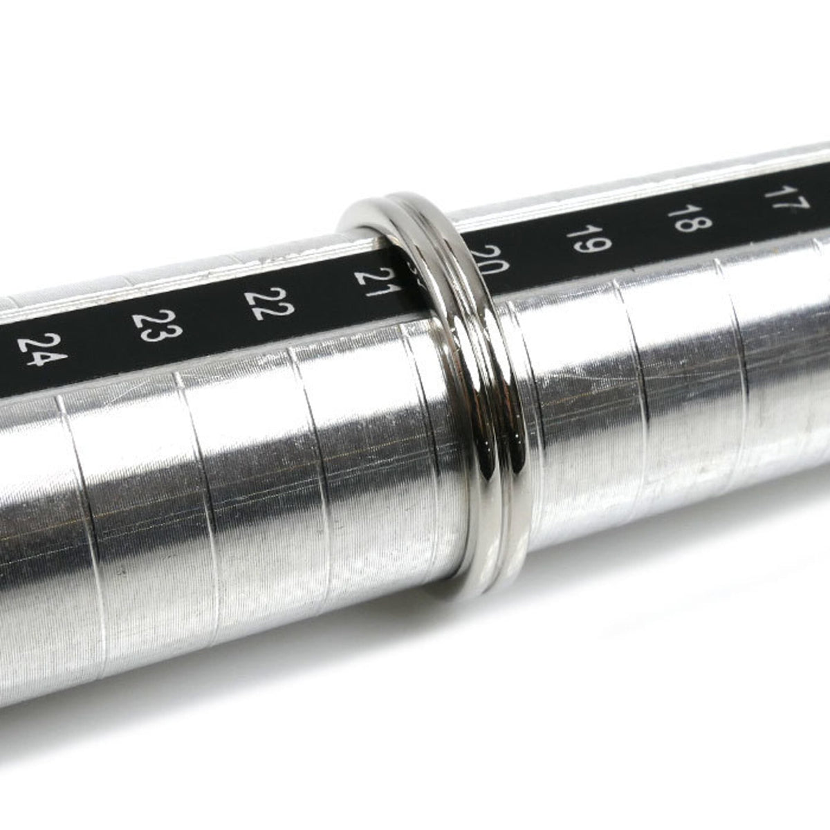 Boucheron Platinum 950 Band Ring (Pre-Owned)