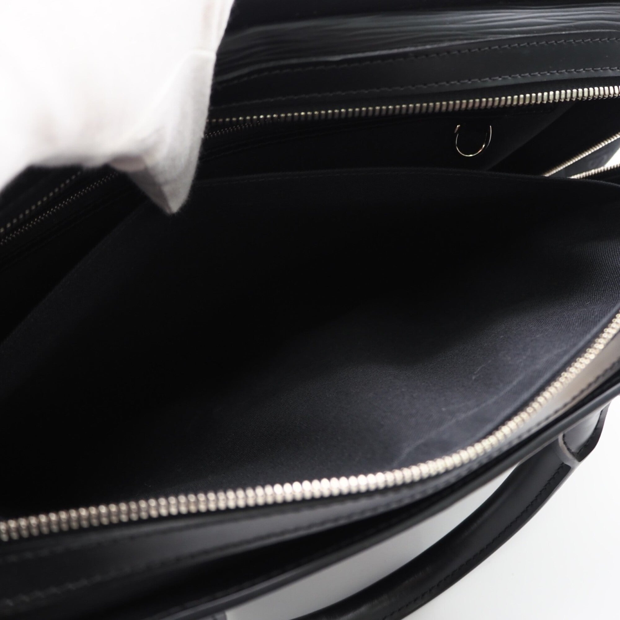 Louis Vuitton Black Noir Leather Briefcase (Pre-Owned)