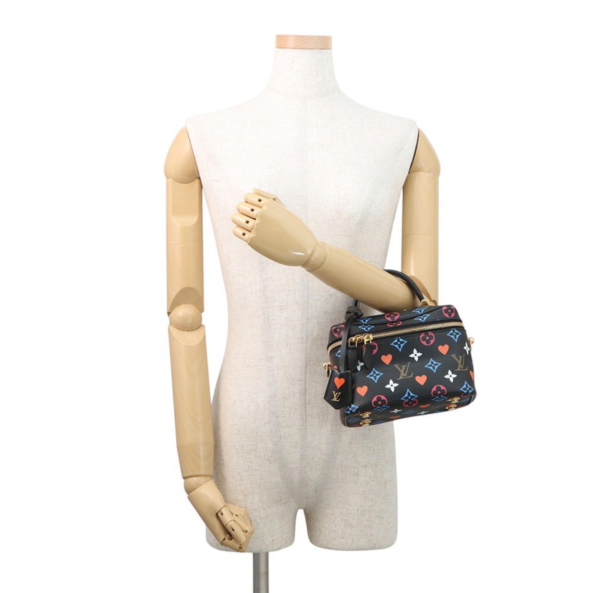 Louis Vuitton Black Noir Handbag Shoulder Bag (Pre-Owned)