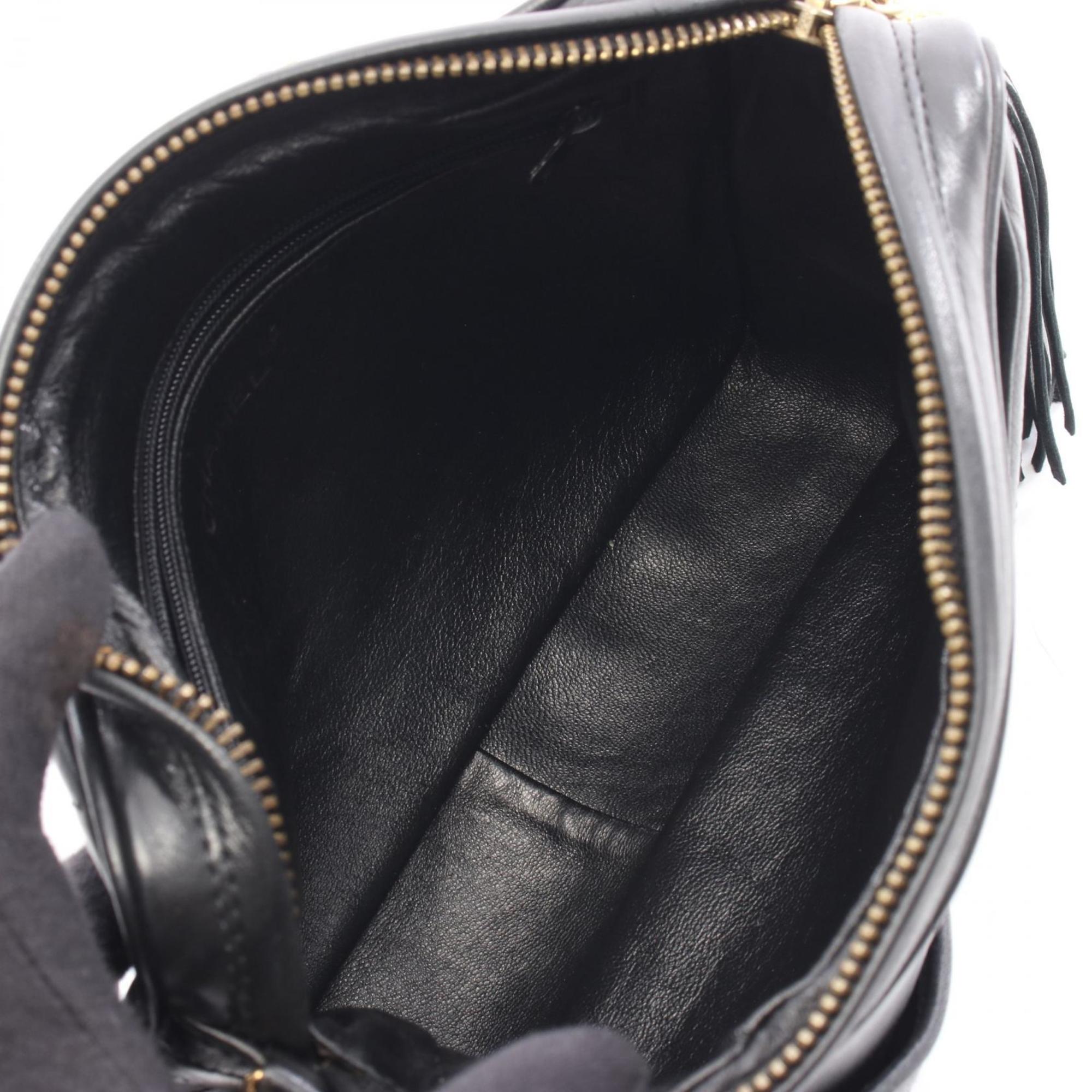 Chanel Black Leather Handbag Shoulder Bag (Pre-Owned)