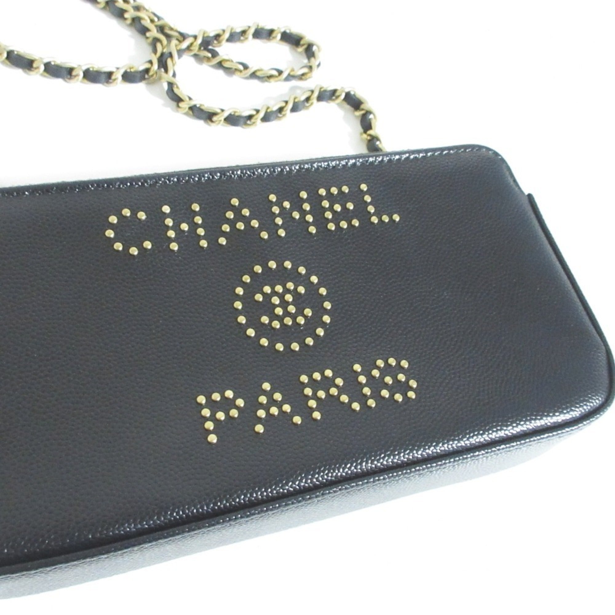 Chanel Black Grained Calfskin Shoulder Bag (Pre-Owned)