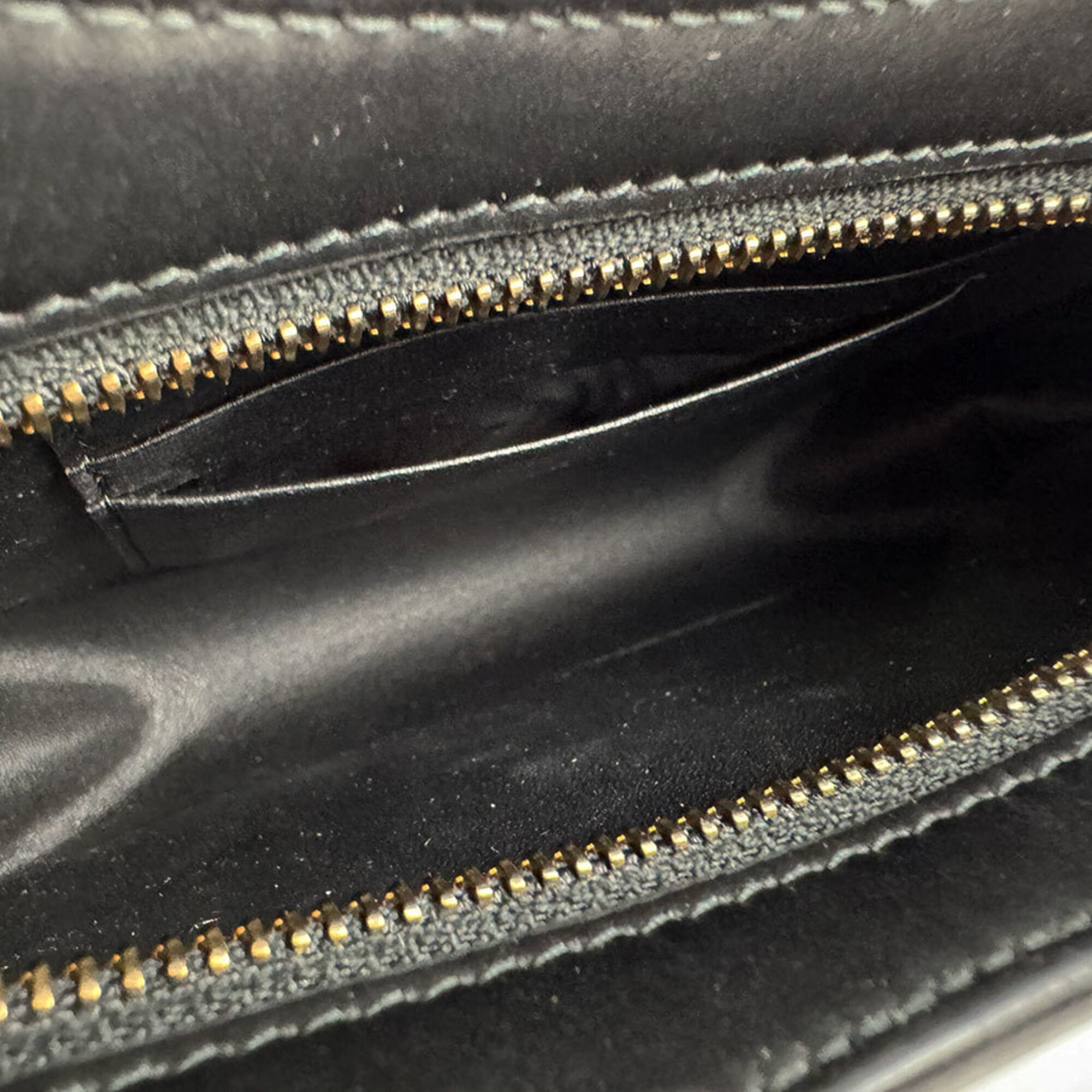 Christian Dior Black Leather Shoulder Bag (Pre-Owned)