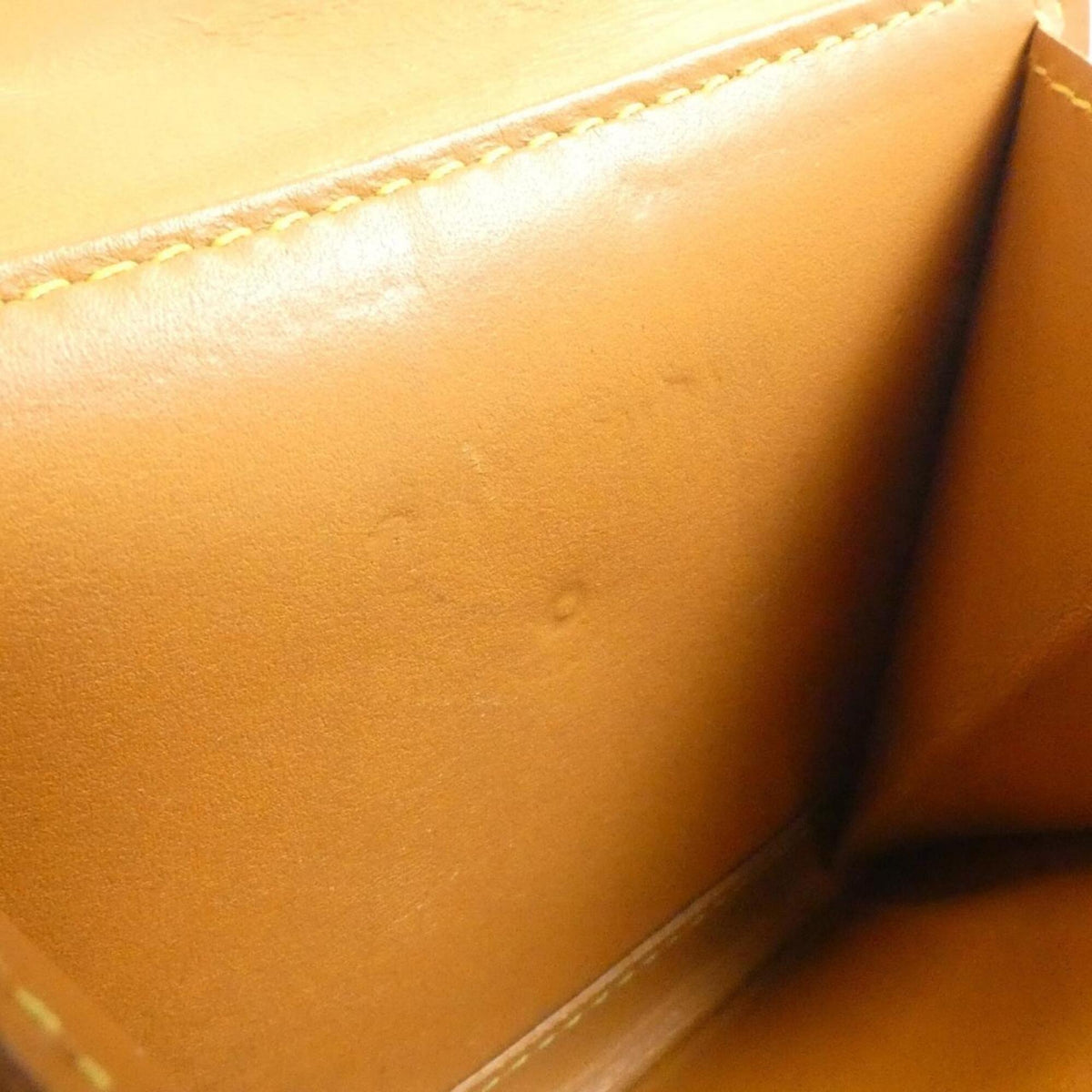 Louis Vuitton Caramel Leather Phone Wallet (Pre-Owned)