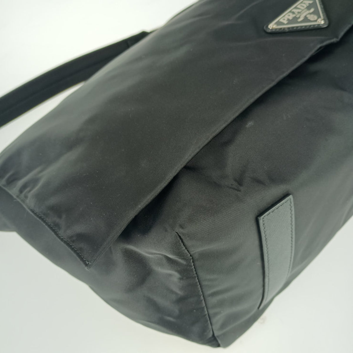 Prada Black Nylon Leather Messenger Bag Shoulder Bag (Pre-Owned)