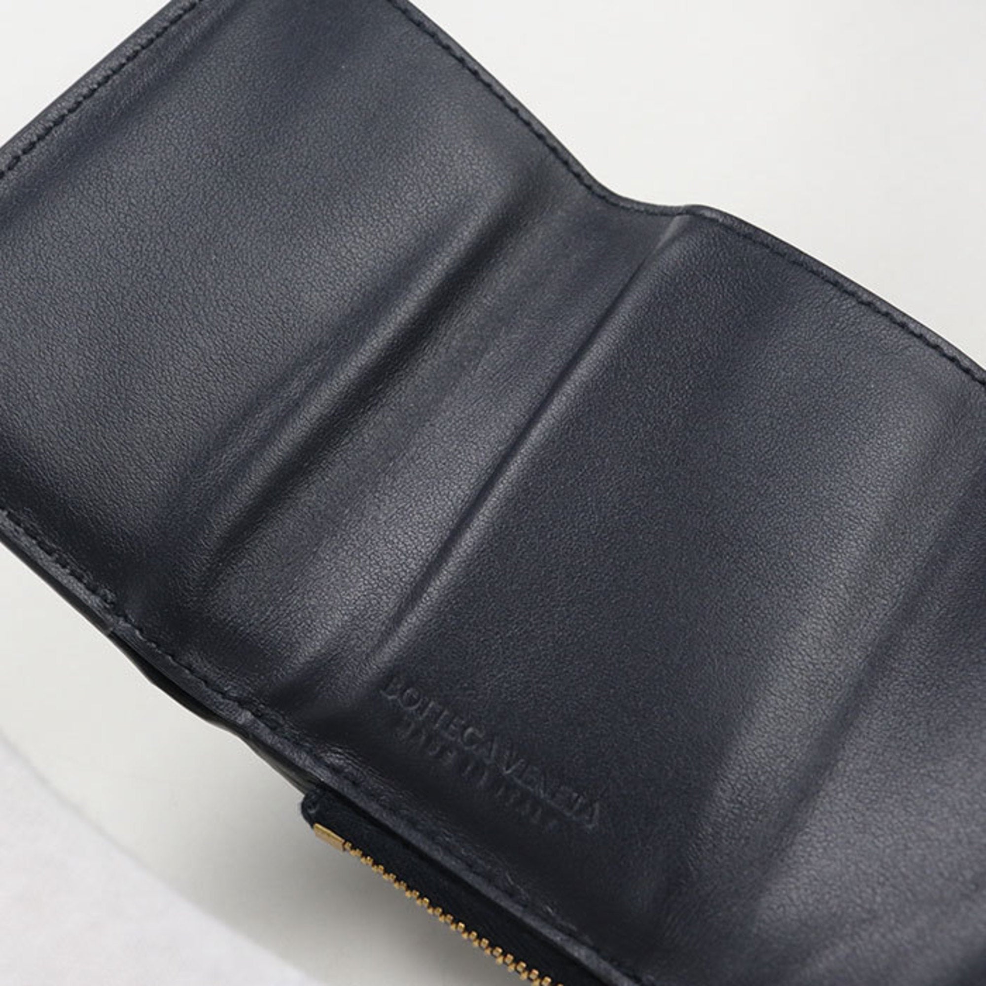 Bottega Veneta Intrecciato Navy Intrecciato Wallet (Tri-Fold) (Pre-Owned)
