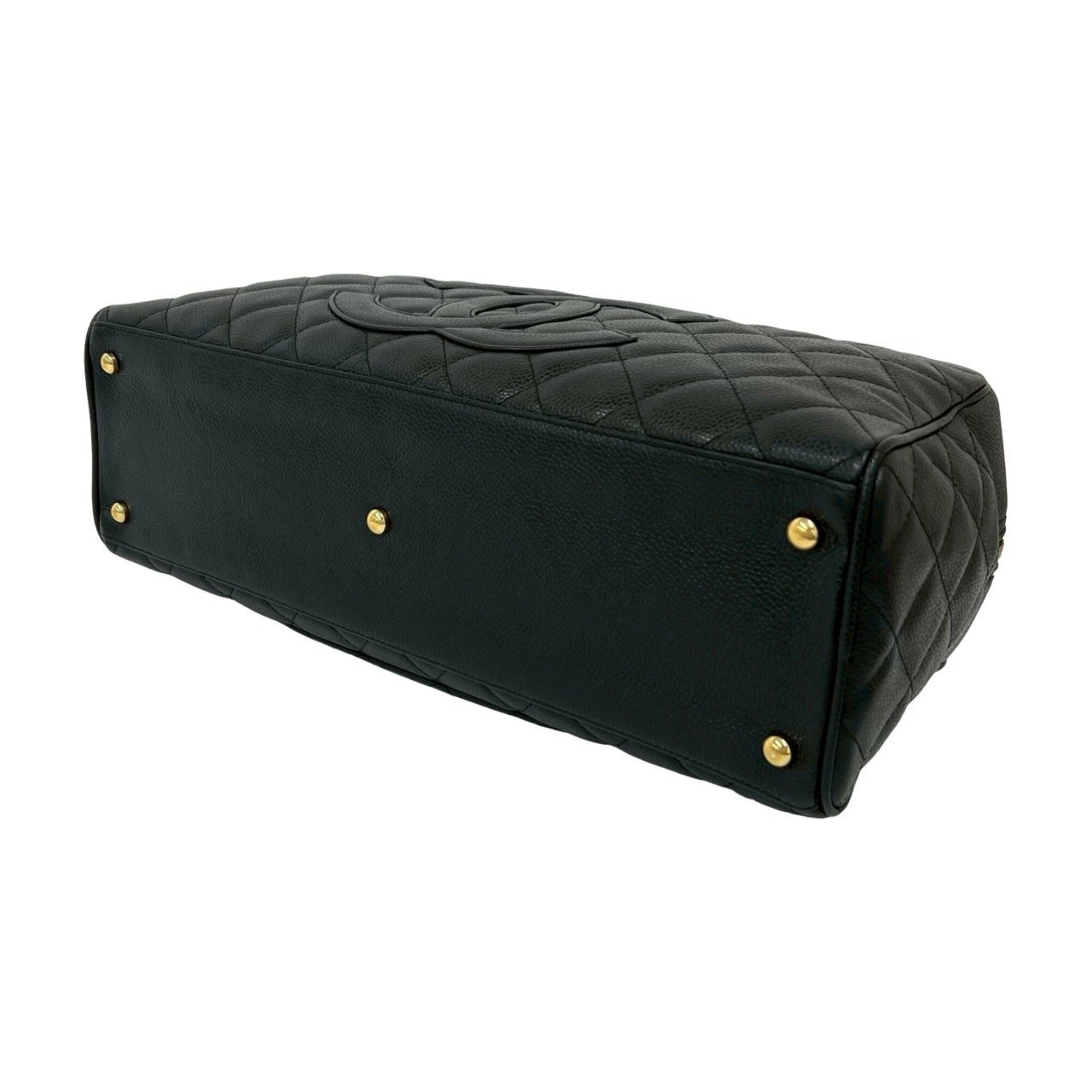 Chanel Black Grained Calfskin Handbag (Pre-Owned)