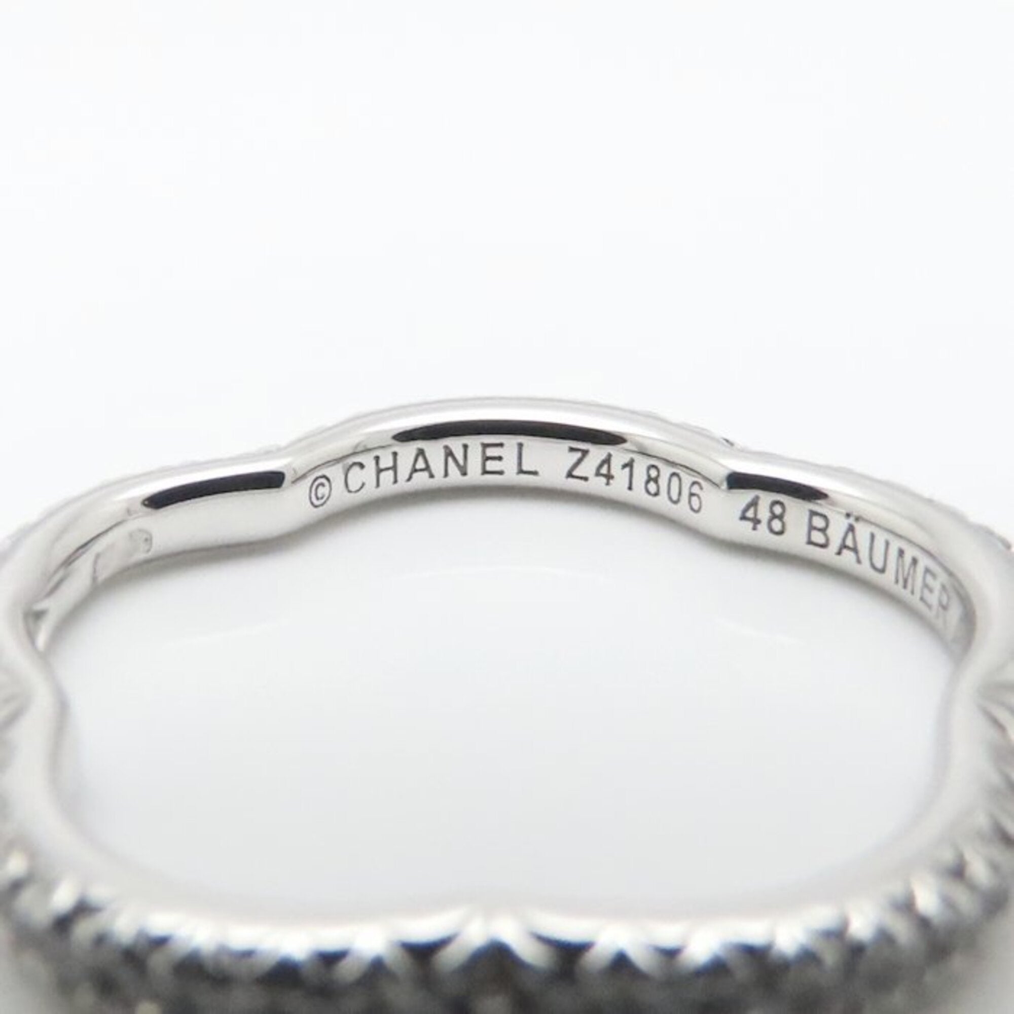 Chanel White Gold (18K) Band Ring (Pre-Owned)