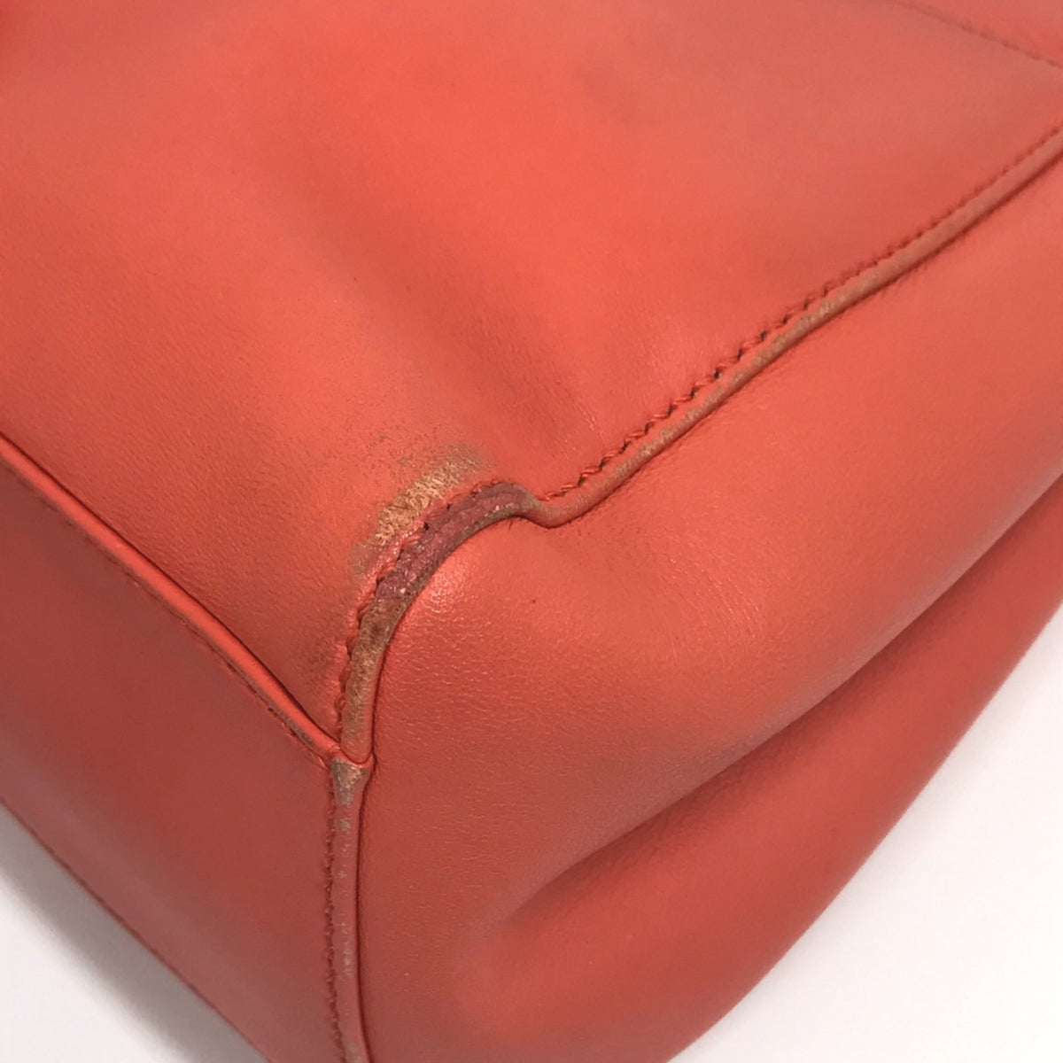 Fendi Pink Leather Handbag (Pre-Owned)