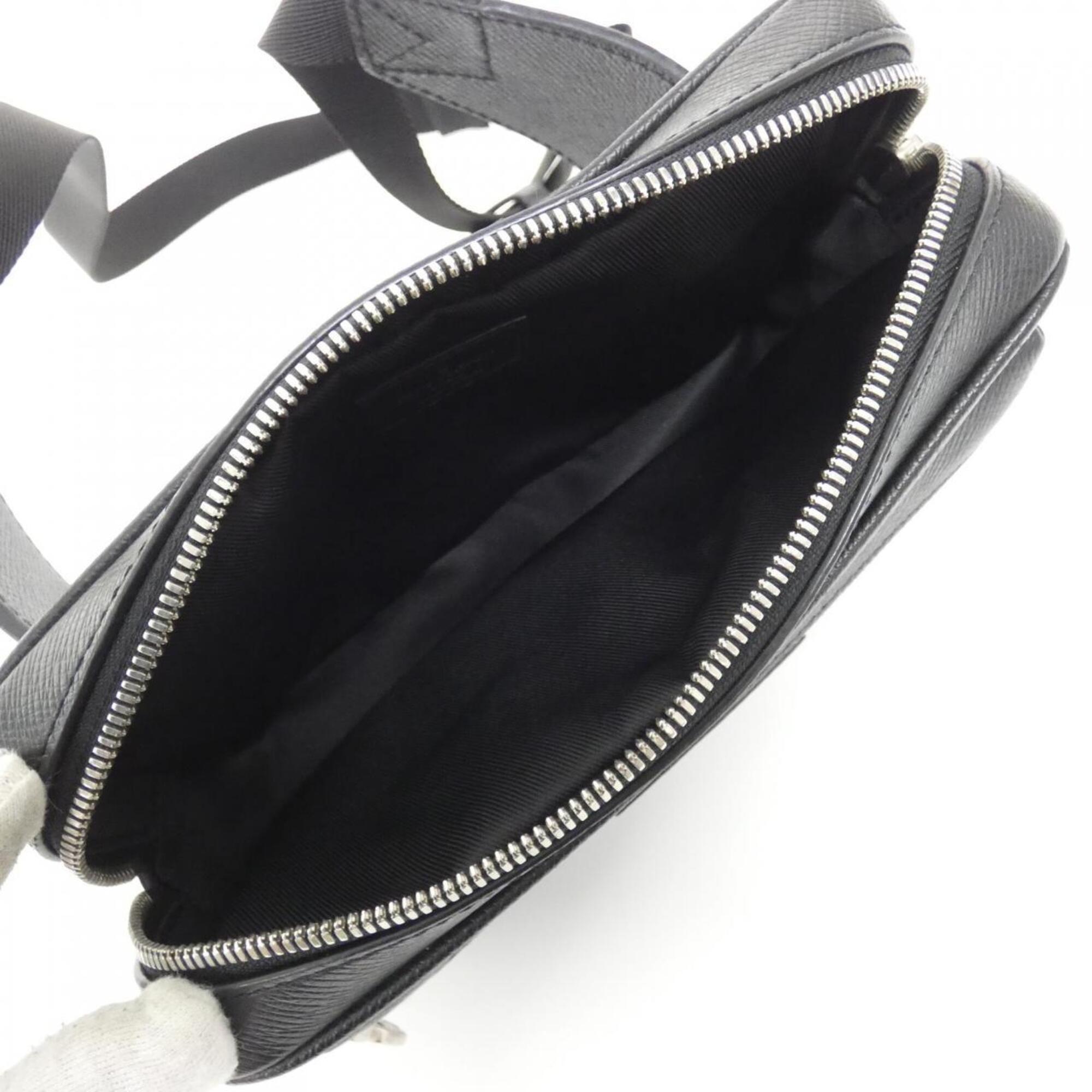 Louis Vuitton Black Leather Shoulder Bag (Pre-Owned)