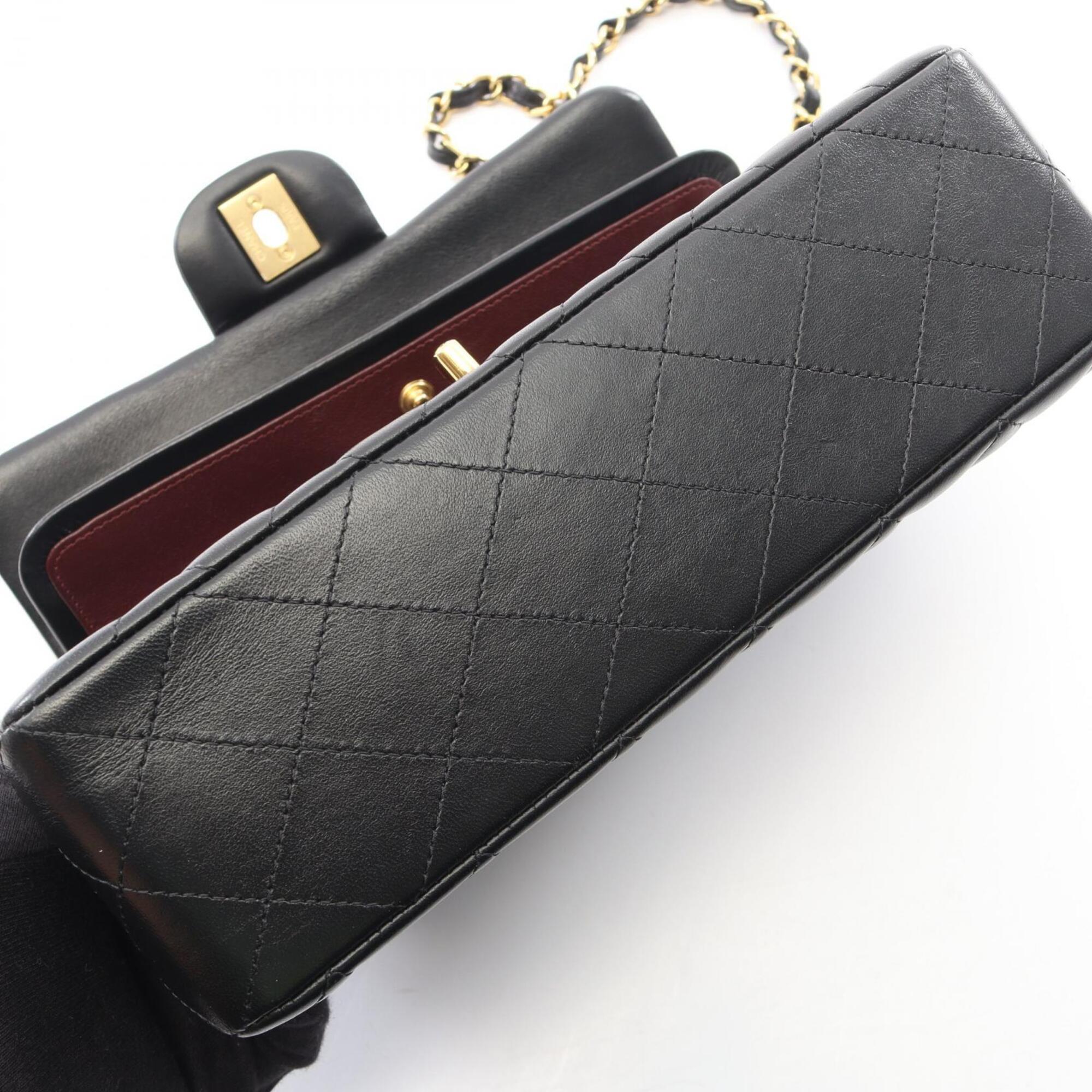 Chanel Black Leather Handbag Shoulder Bag (Pre-Owned)