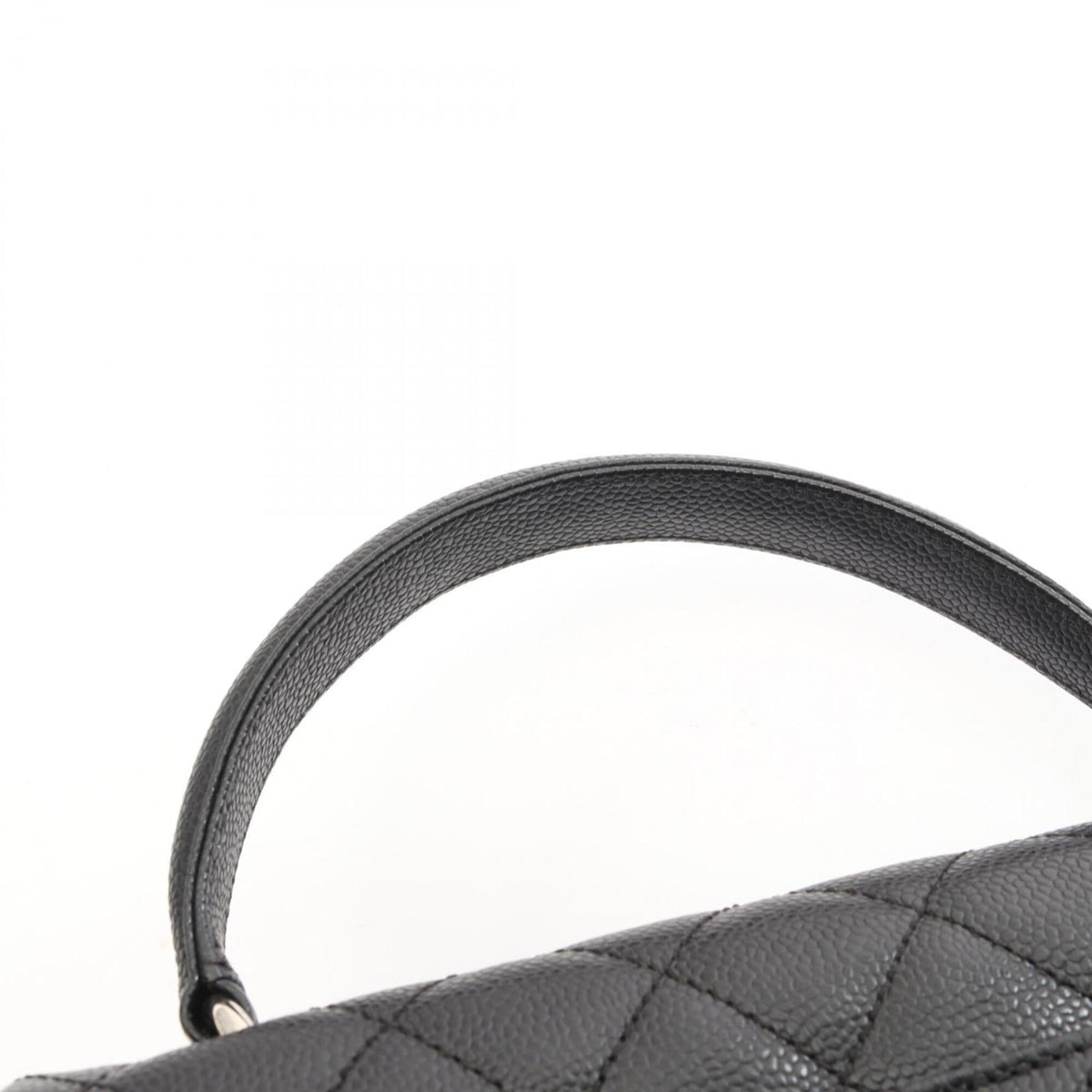 Chanel Black Grained Calfskin Handbag (Pre-Owned)