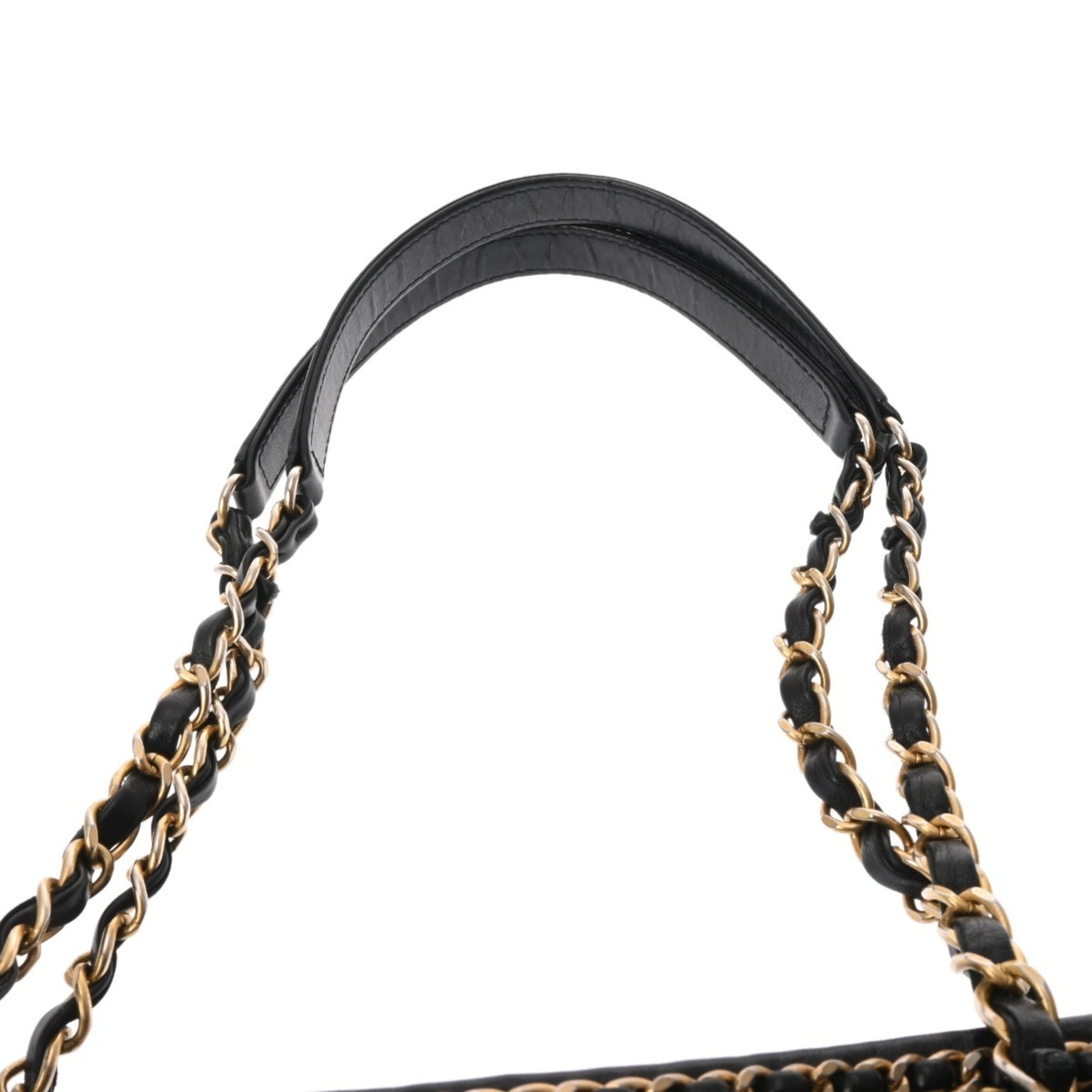 Chanel Matelasse Black Leather Handbag (Pre-Owned)