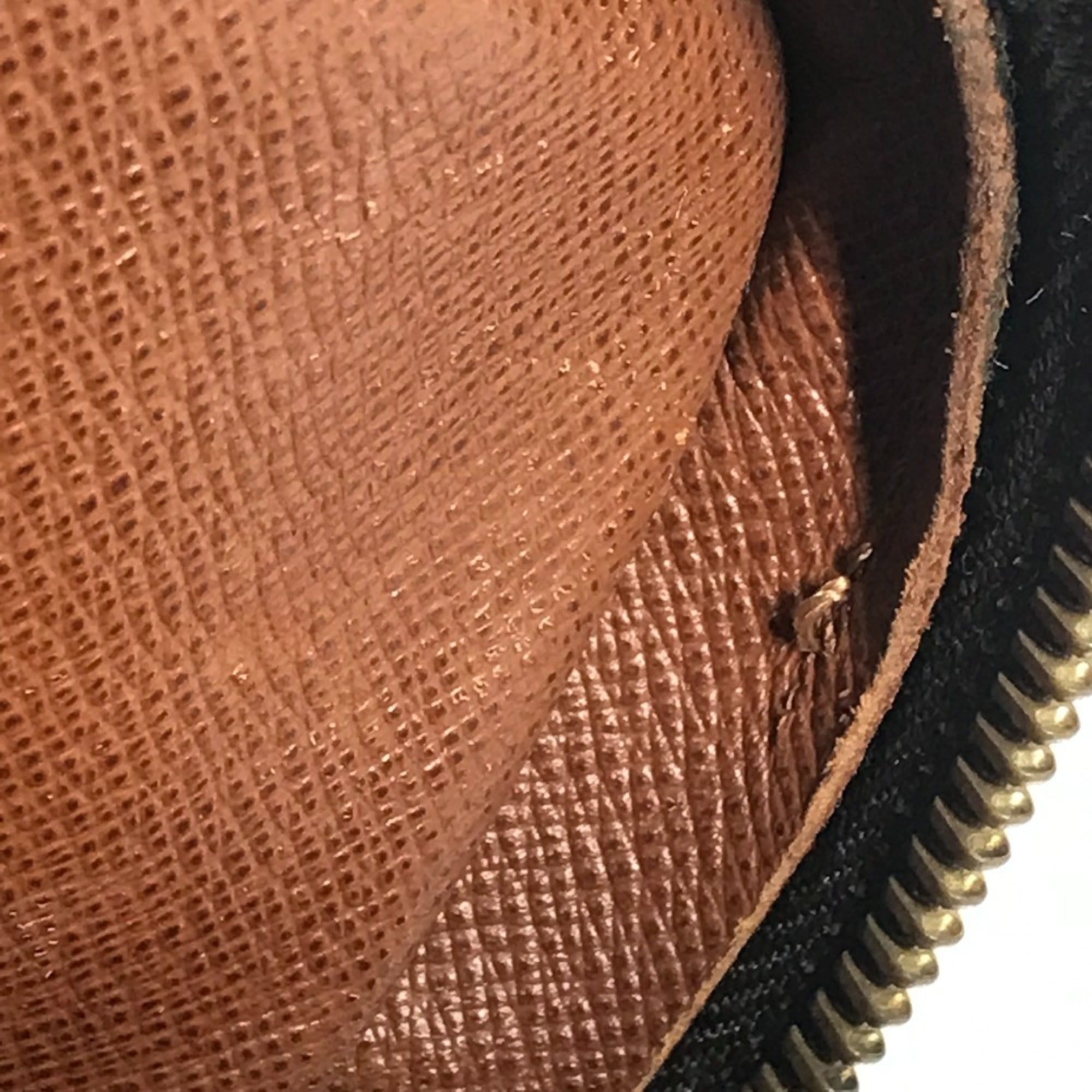 Louis Vuitton Brown Monogram Canvas Pochette Shoulder Bag (Pre-Owned)