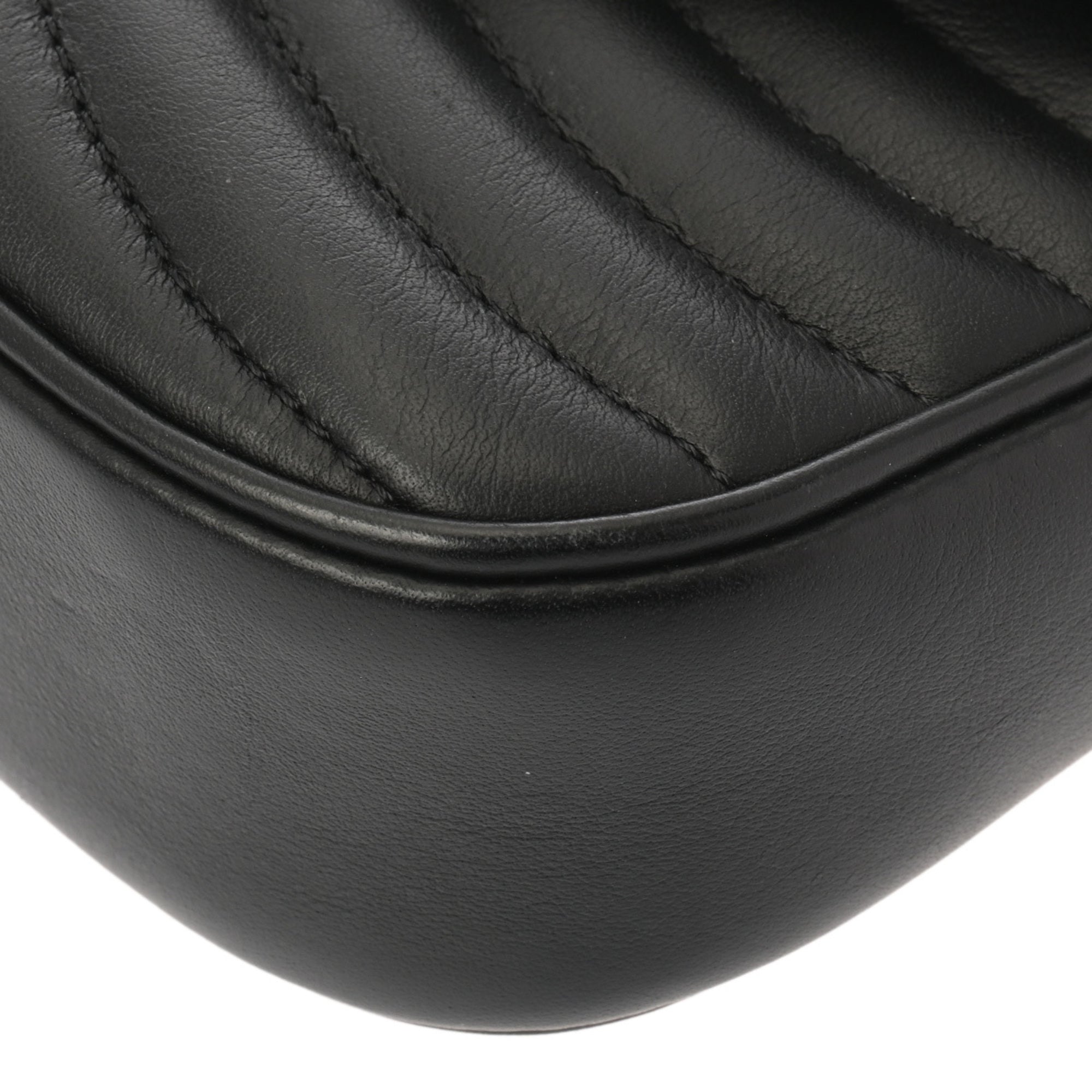 Louis Vuitton Noir Leather Pochette Shoulder Bag (Pre-Owned)