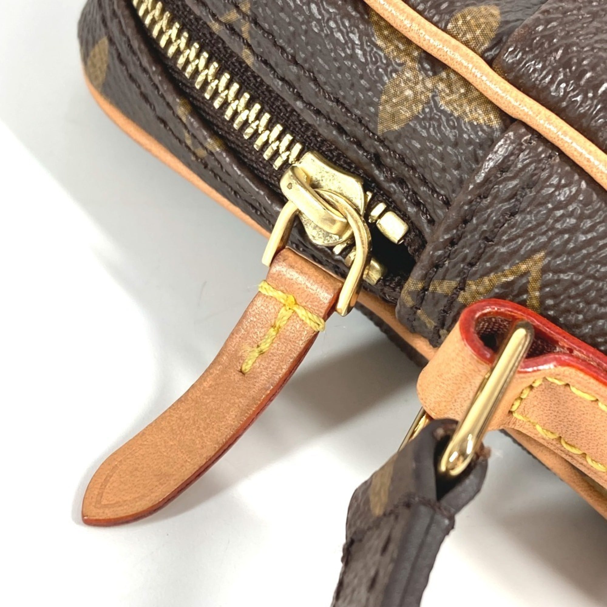 Louis Vuitton Brown Monogram Red Color Monogram Pochette Shoulder Bag (Pre-Owned)