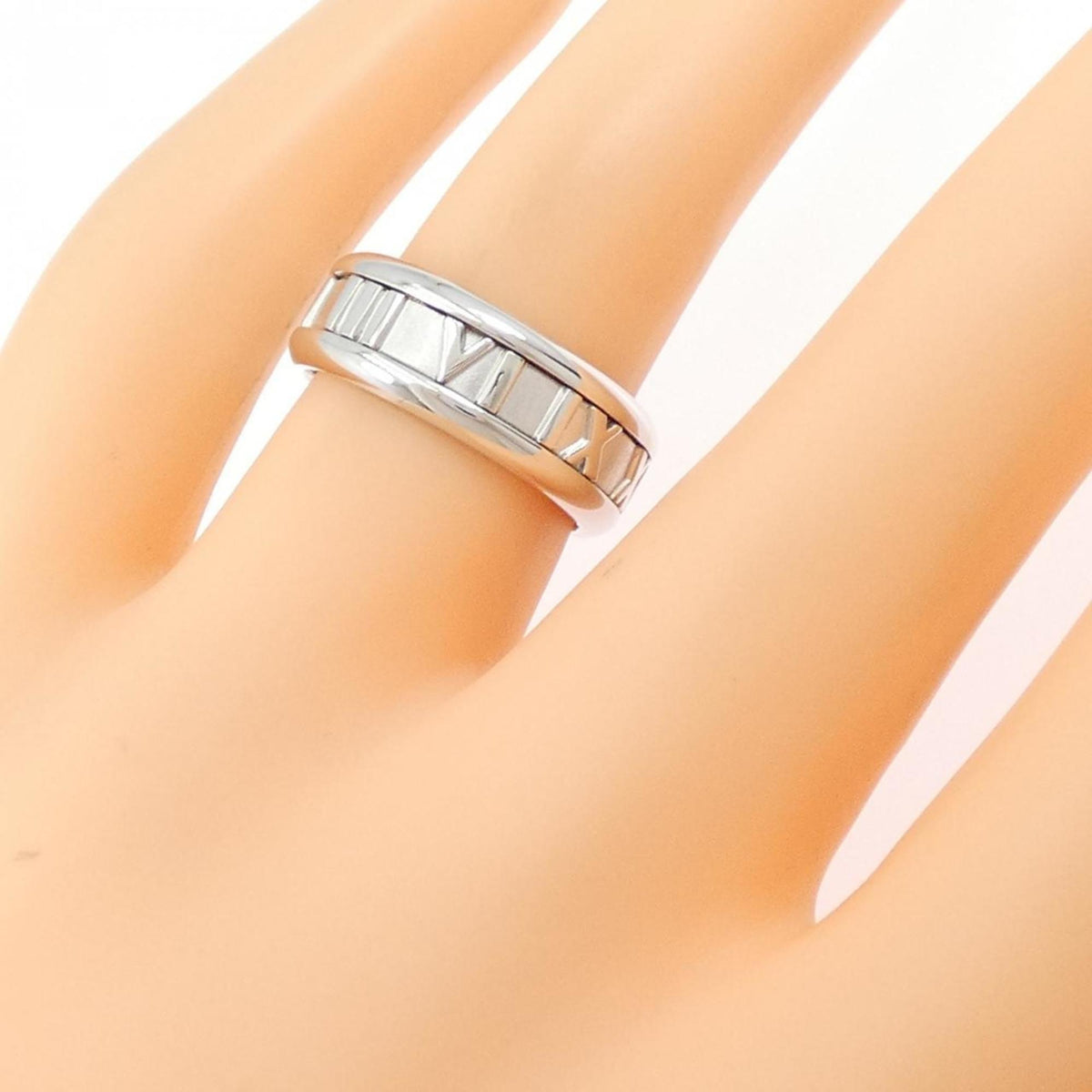 Tiffany White Gold White Gold (18K) Band Ring (Pre-Owned)