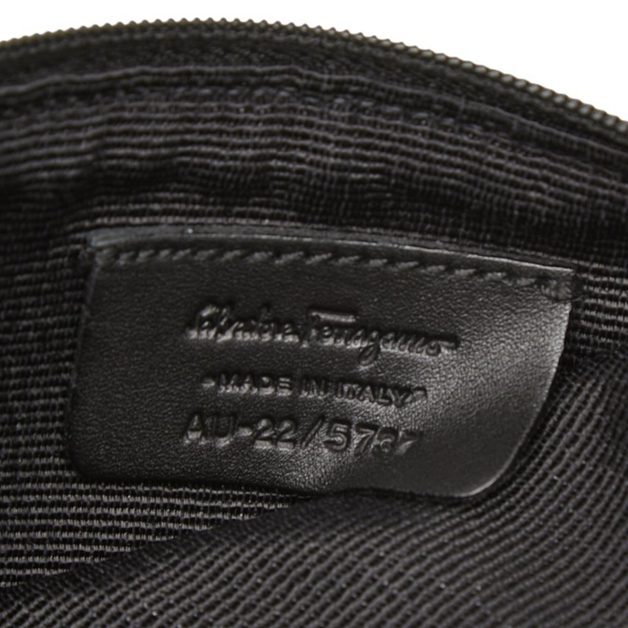 Salvatore Ferragamo Gancini Black Canvas Leather Shoulder Bag (Pre-Owned)