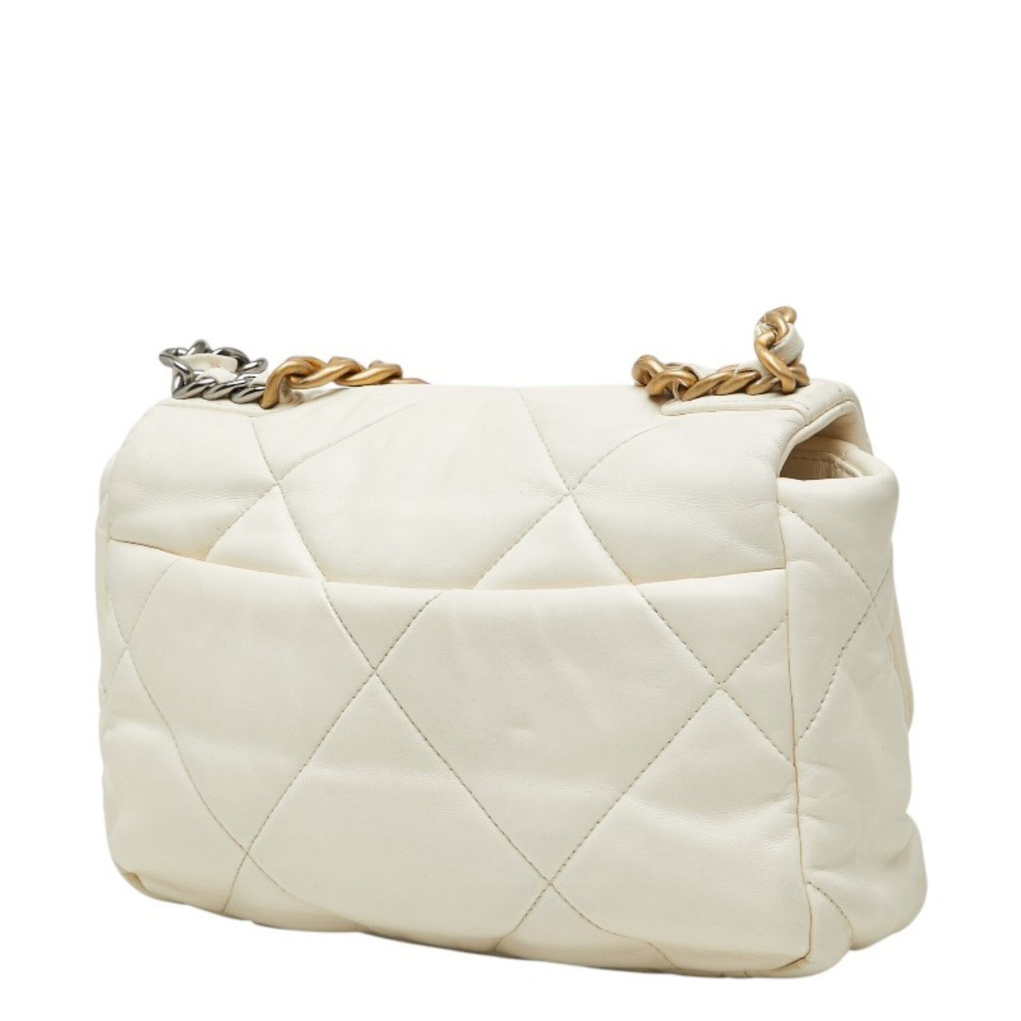 Chanel White Shoulder Bag (Pre-Owned)