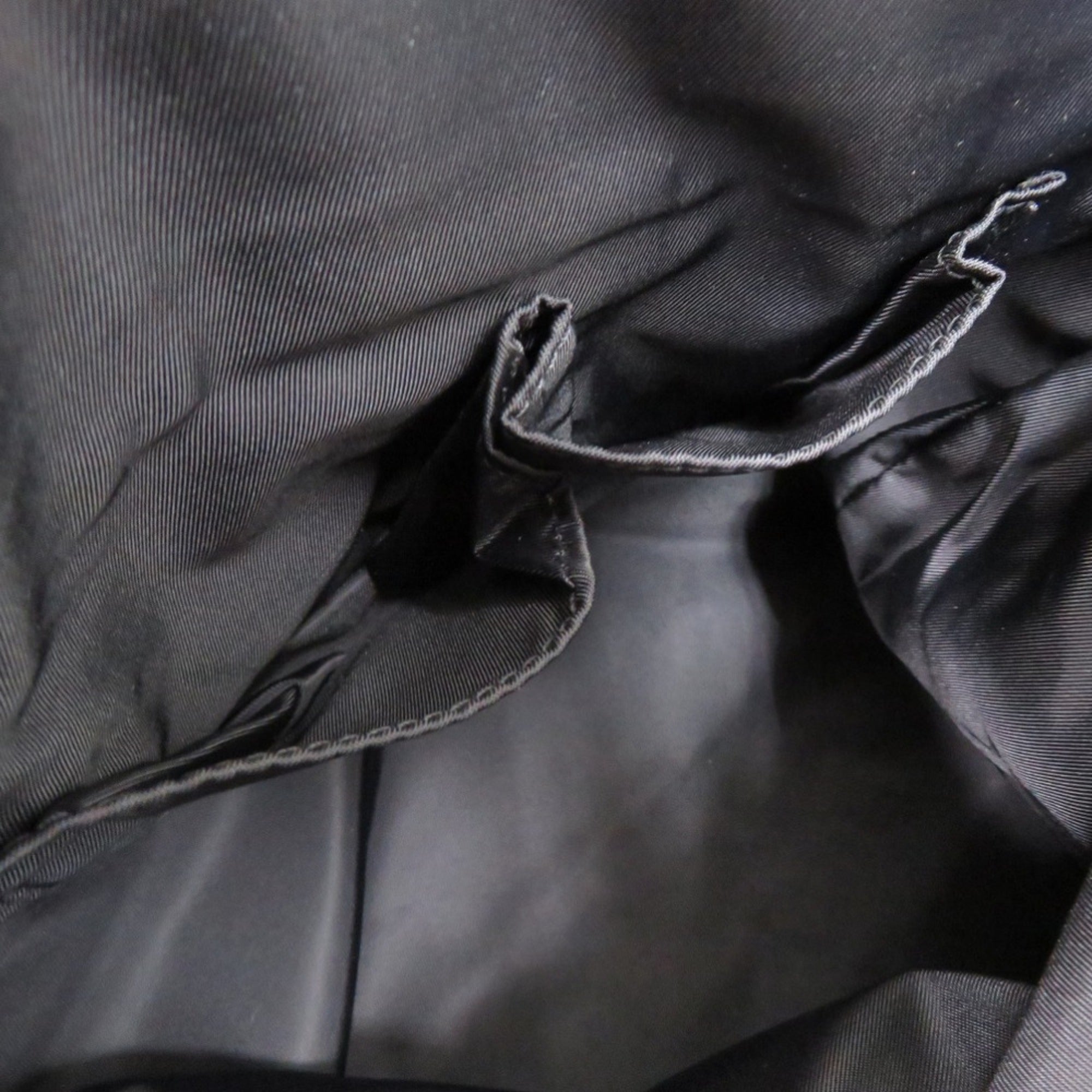 Gucci Black Leather Nylon Shoulder Bag (Pre-Owned)