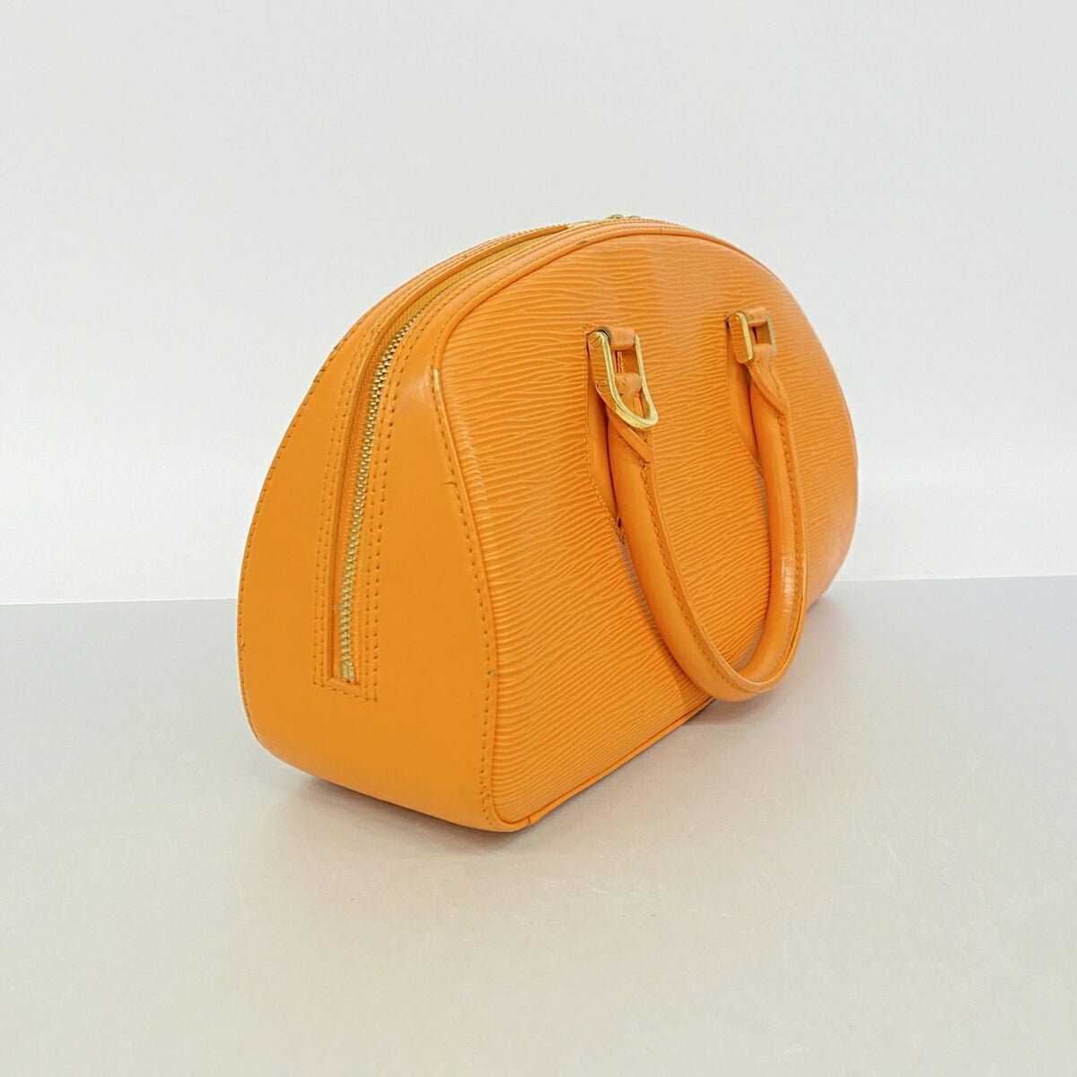 Louis Vuitton Mandarin Handbag (Pre-Owned)