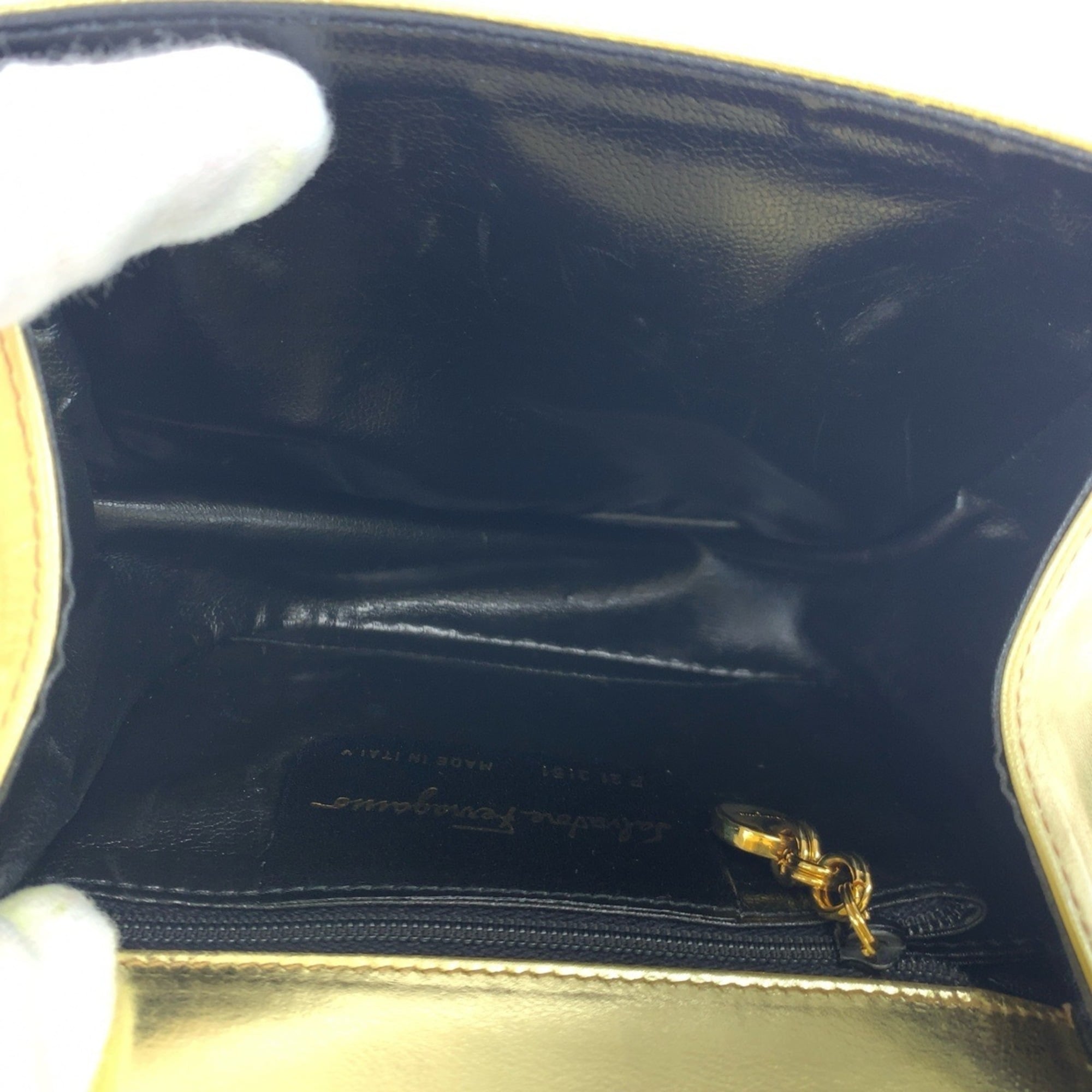 Salvatore Ferragamo Gancini Gold Leather Pochette Shoulder Bag (Pre-Owned)