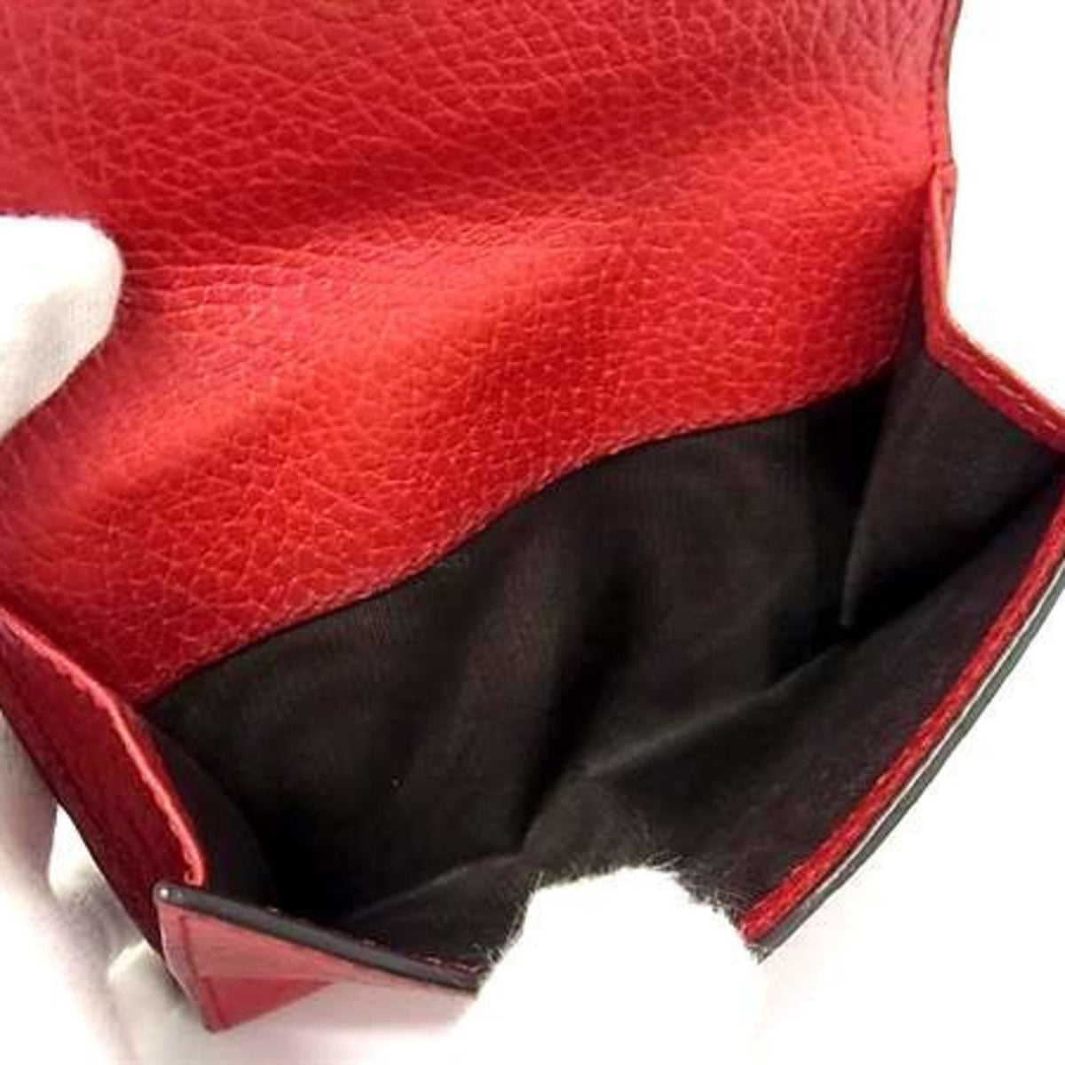 Gucci Red Color Leather Wallet (Bi-Fold) (Pre-Owned)