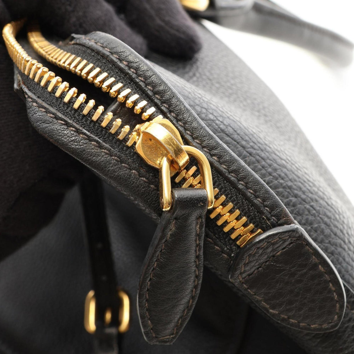 Prada Black Leather Handbag (Pre-Owned)