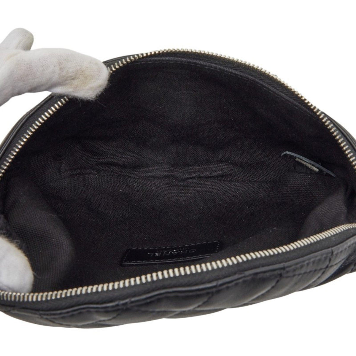 Chanel Black Leather Sling Bag (Pre-Owned)