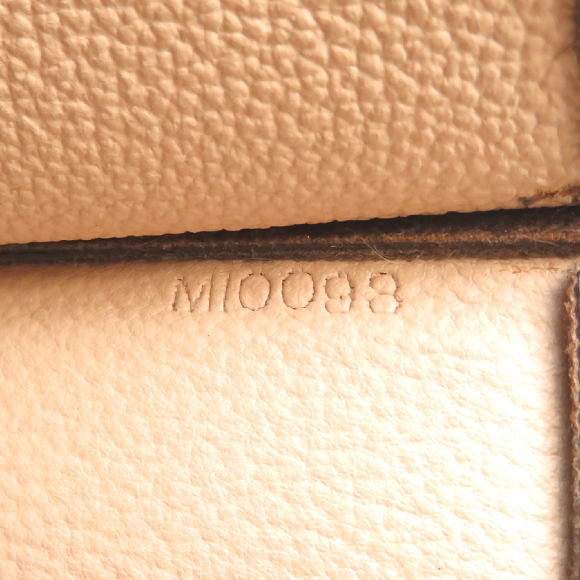Louis Vuitton Brown Monogram Handbag (Pre-Owned)