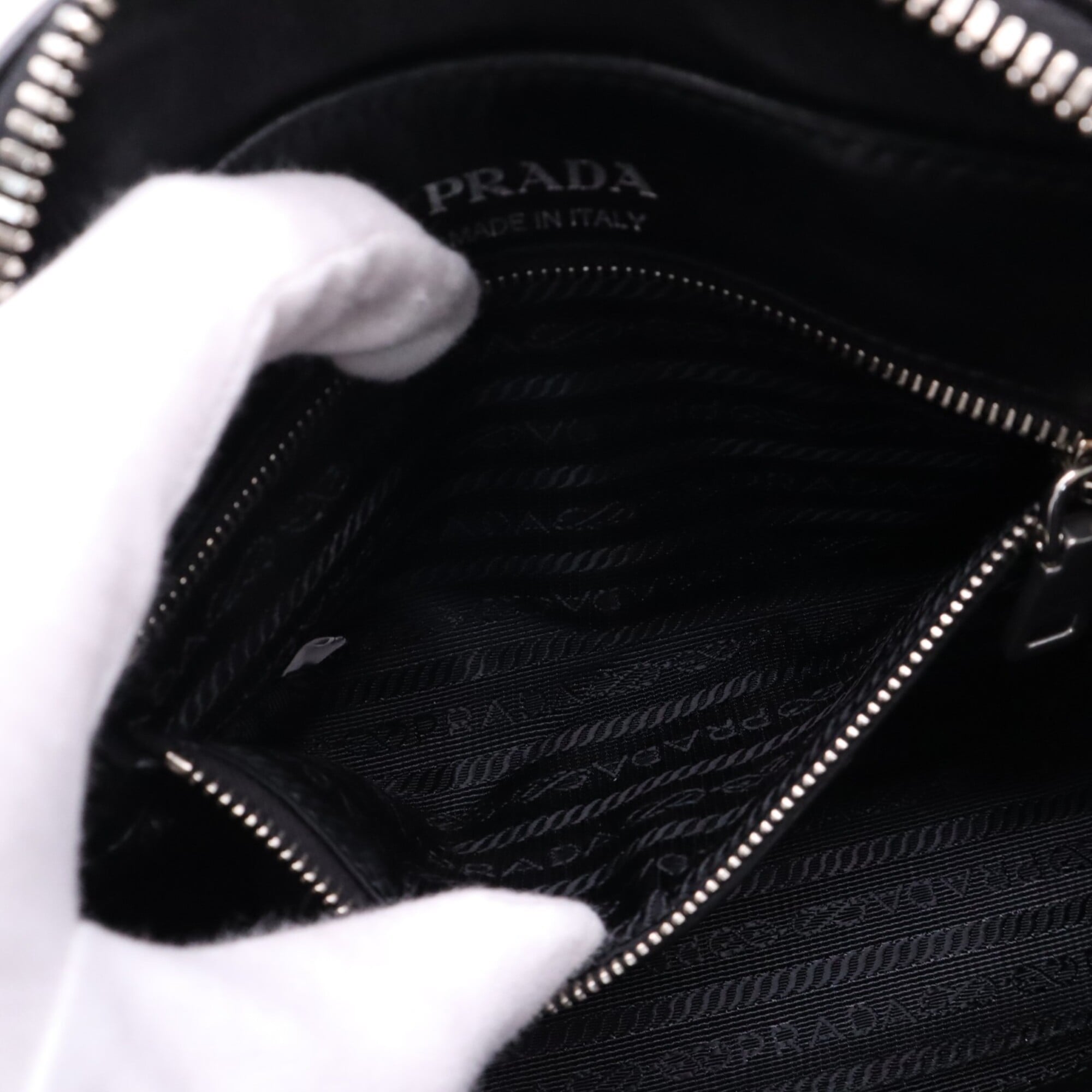 Prada Black Nero Leather Shoulder Bag (Pre-Owned)