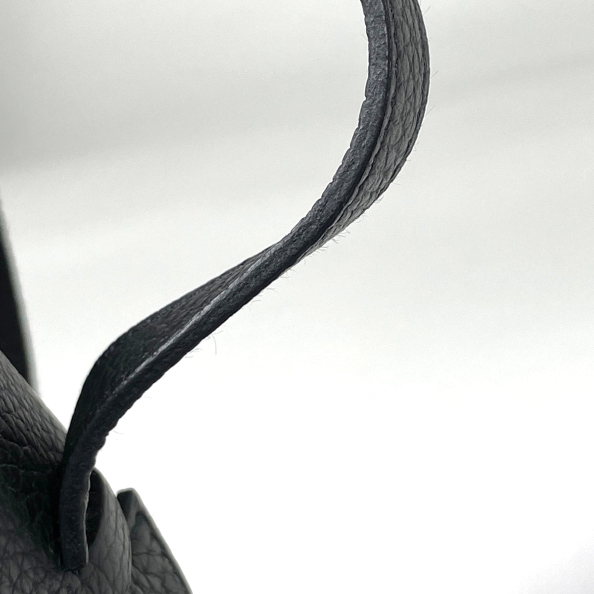 Hermes Black Taurillon Clemence Leather Shoulder Bag (Pre-Owned)