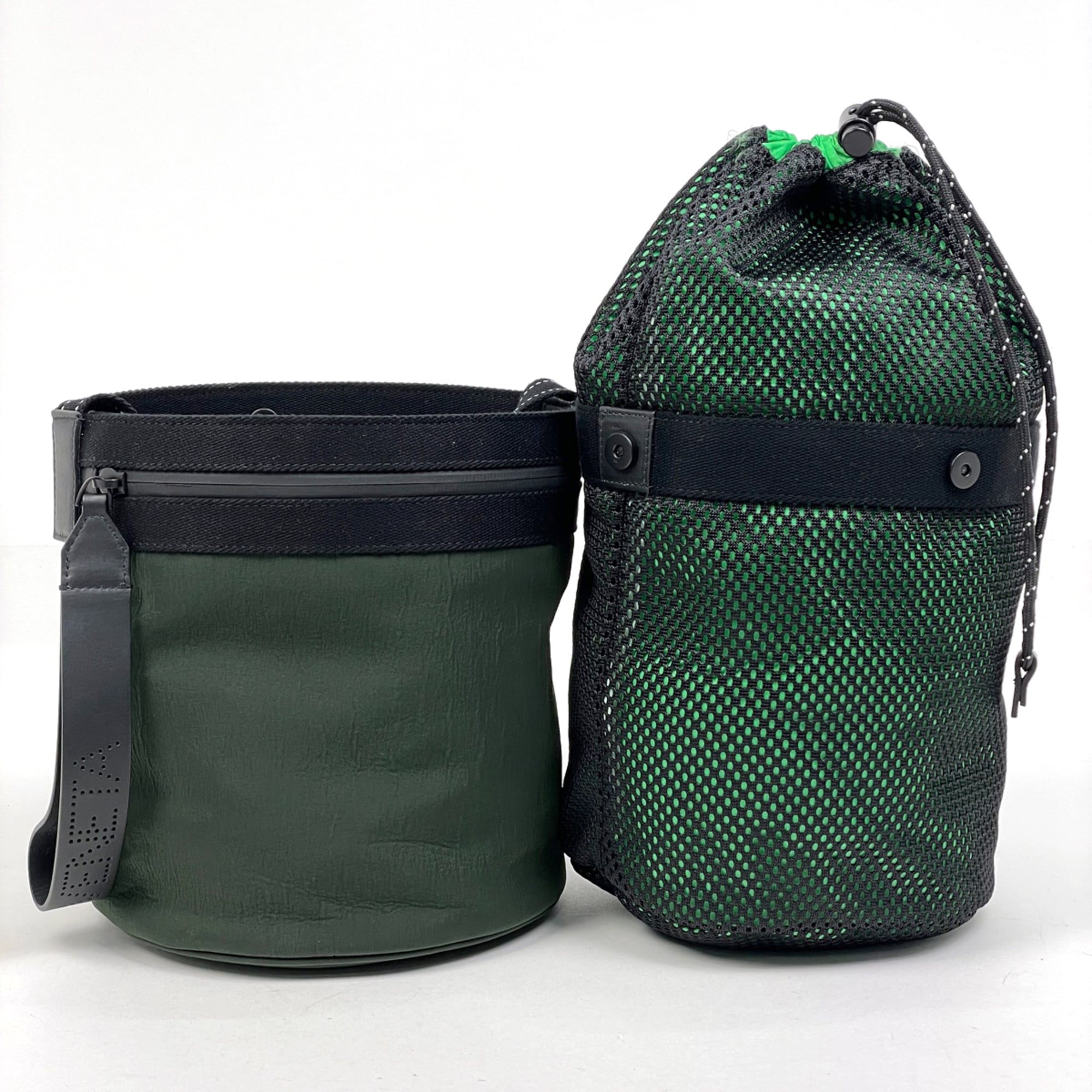 Bottega Veneta Black Green Nylon Messenger Bag (Pre-Owned)