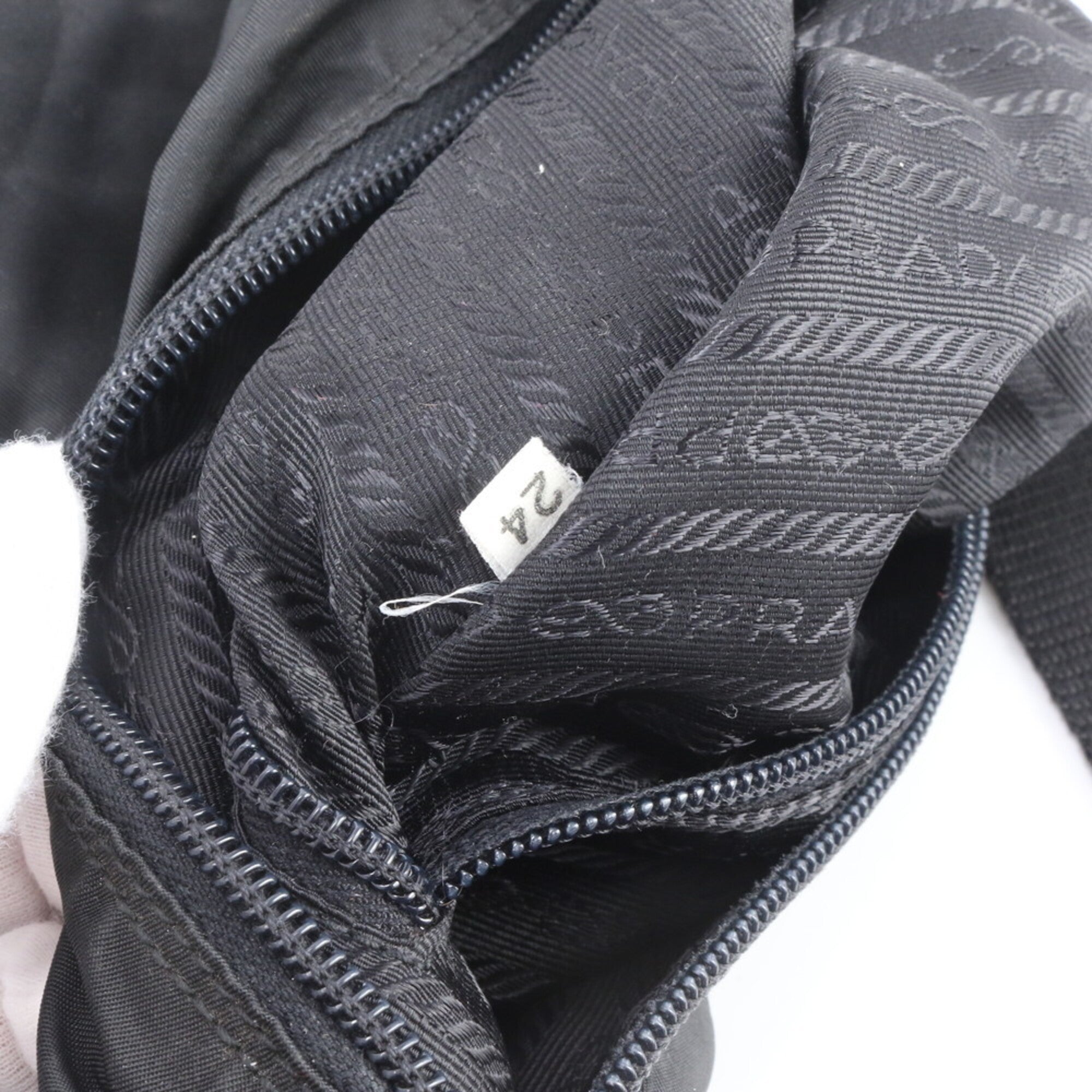 Prada Black Nylon Leather Messenger Bag Shoulder Bag (Pre-Owned)