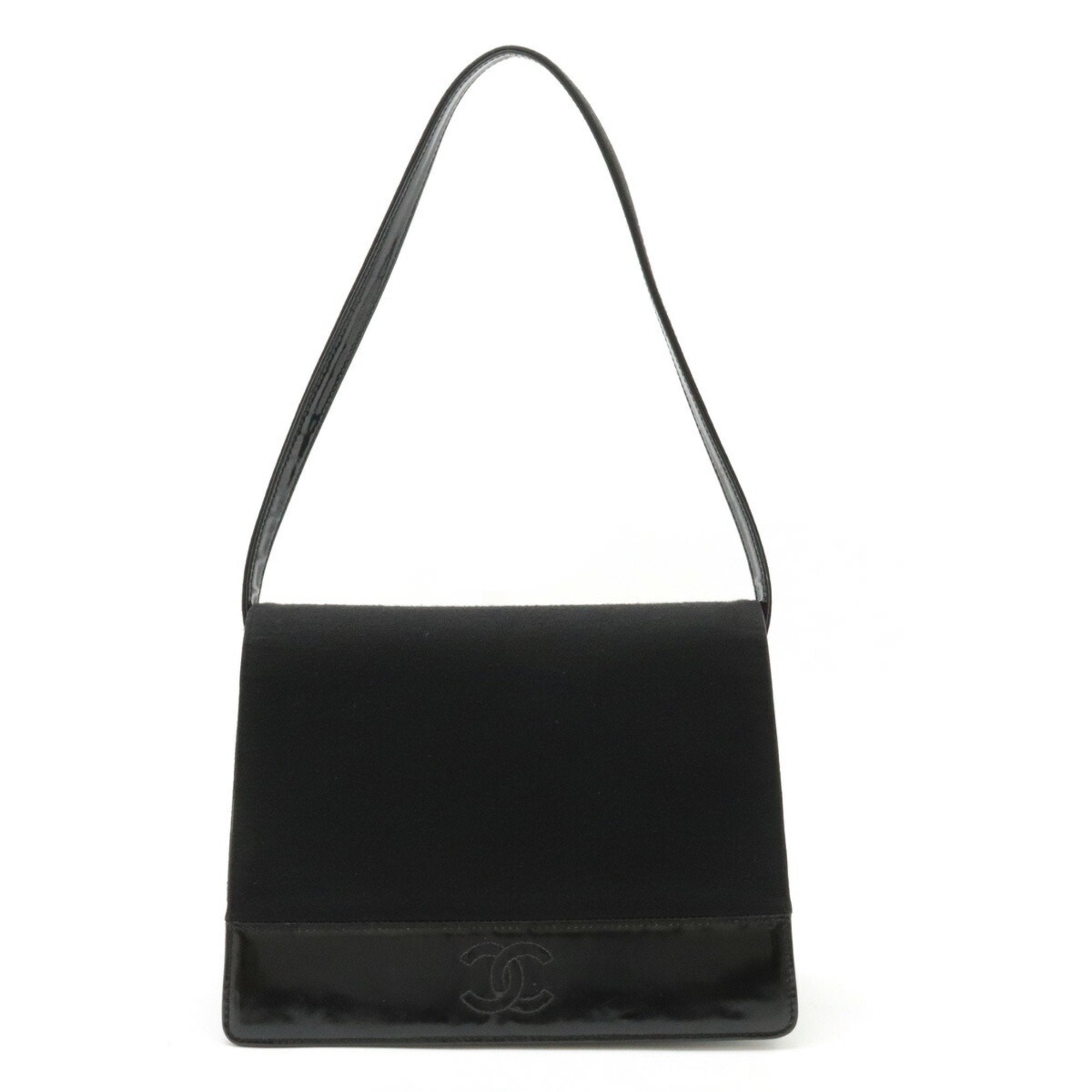 Chanel Black Cotton Patent Leather Shoulder Bag (Pre-Owned)