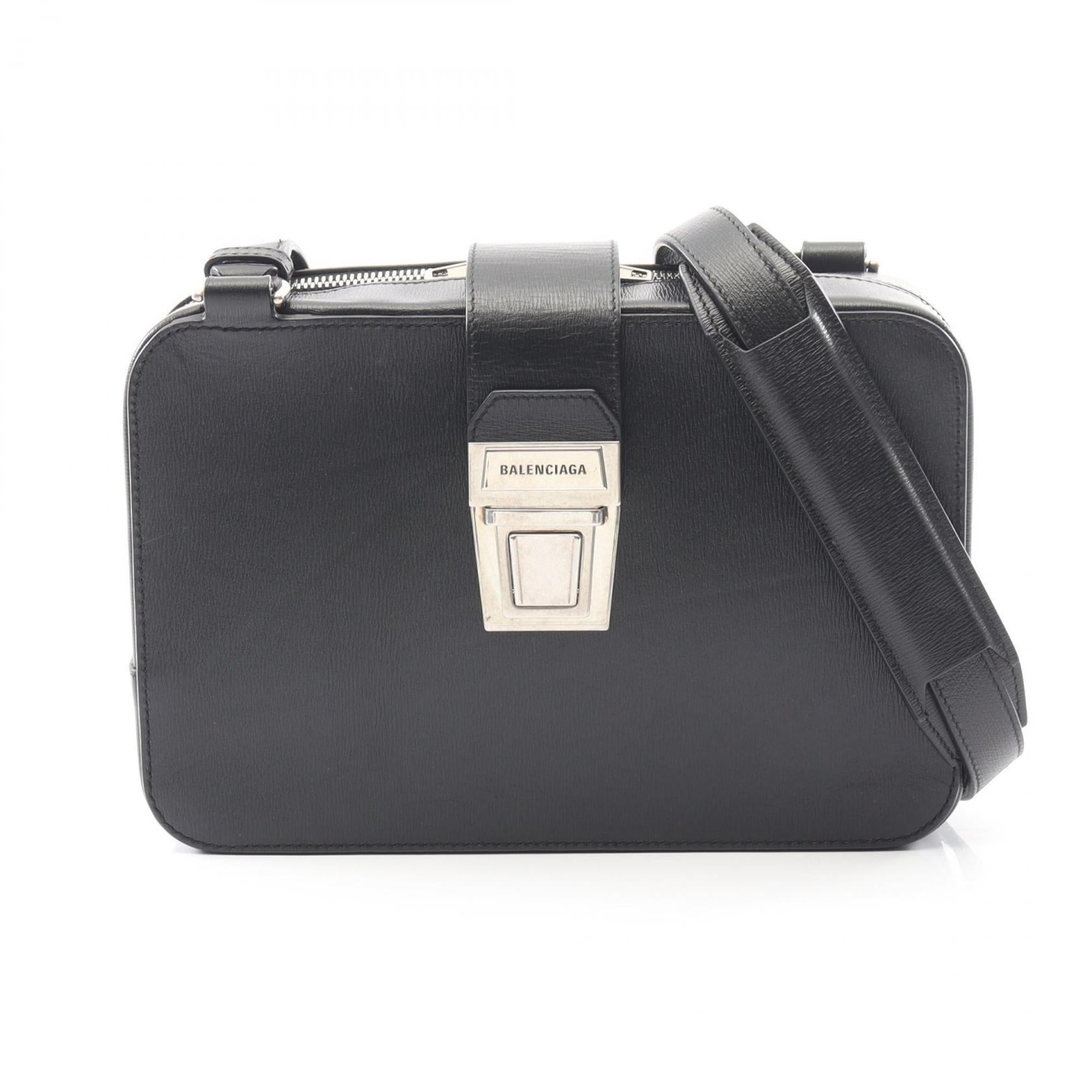 Balenciaga Black Leather Shoulder Bag (Pre-Owned)