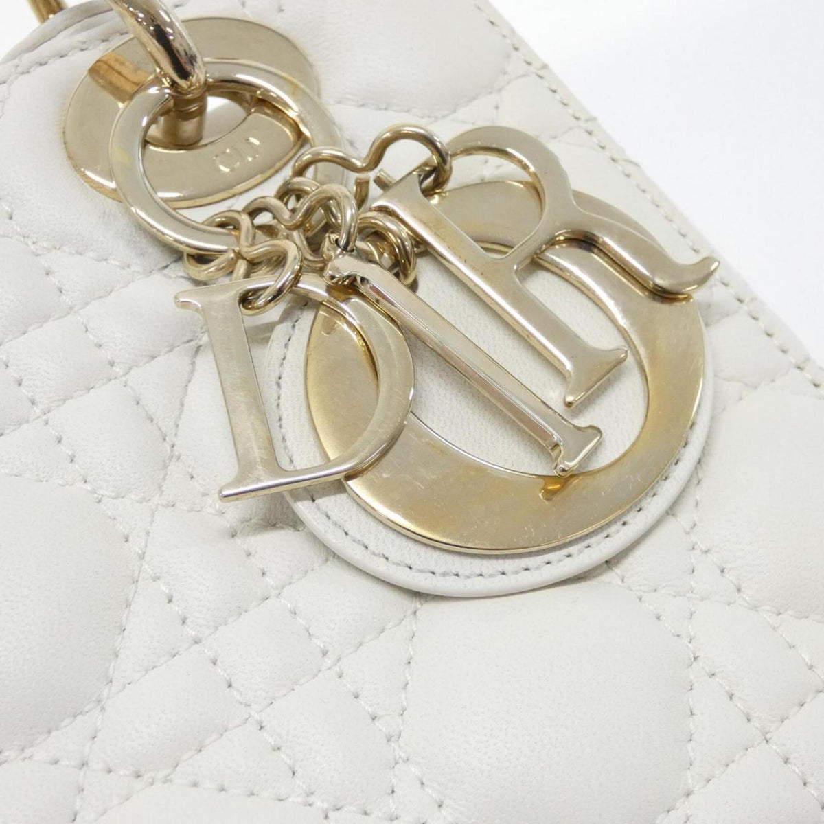Christian Dior White Leather Handbag (Pre-Owned)