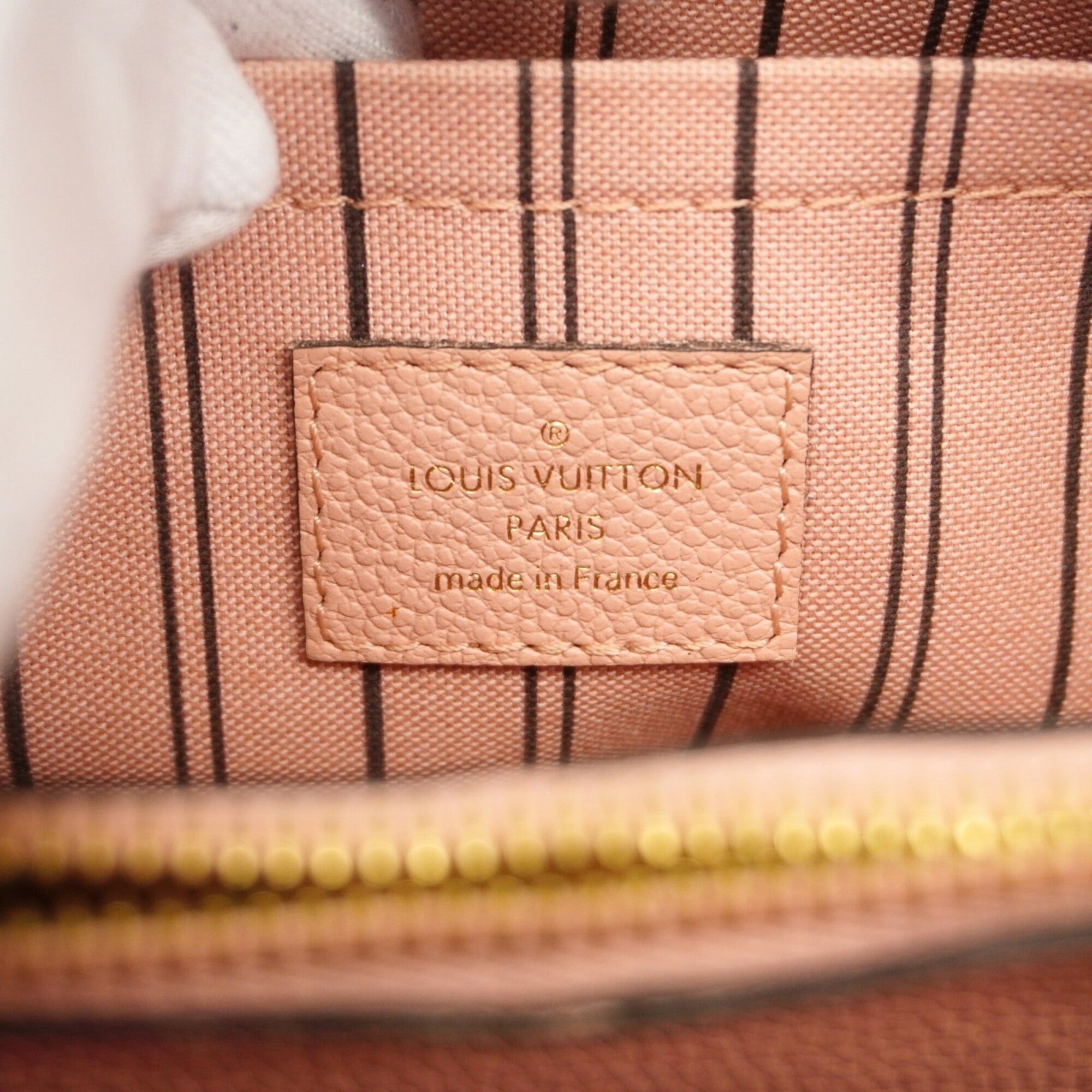 Louis Vuitton Rose Poudre Handbag (Pre-Owned)