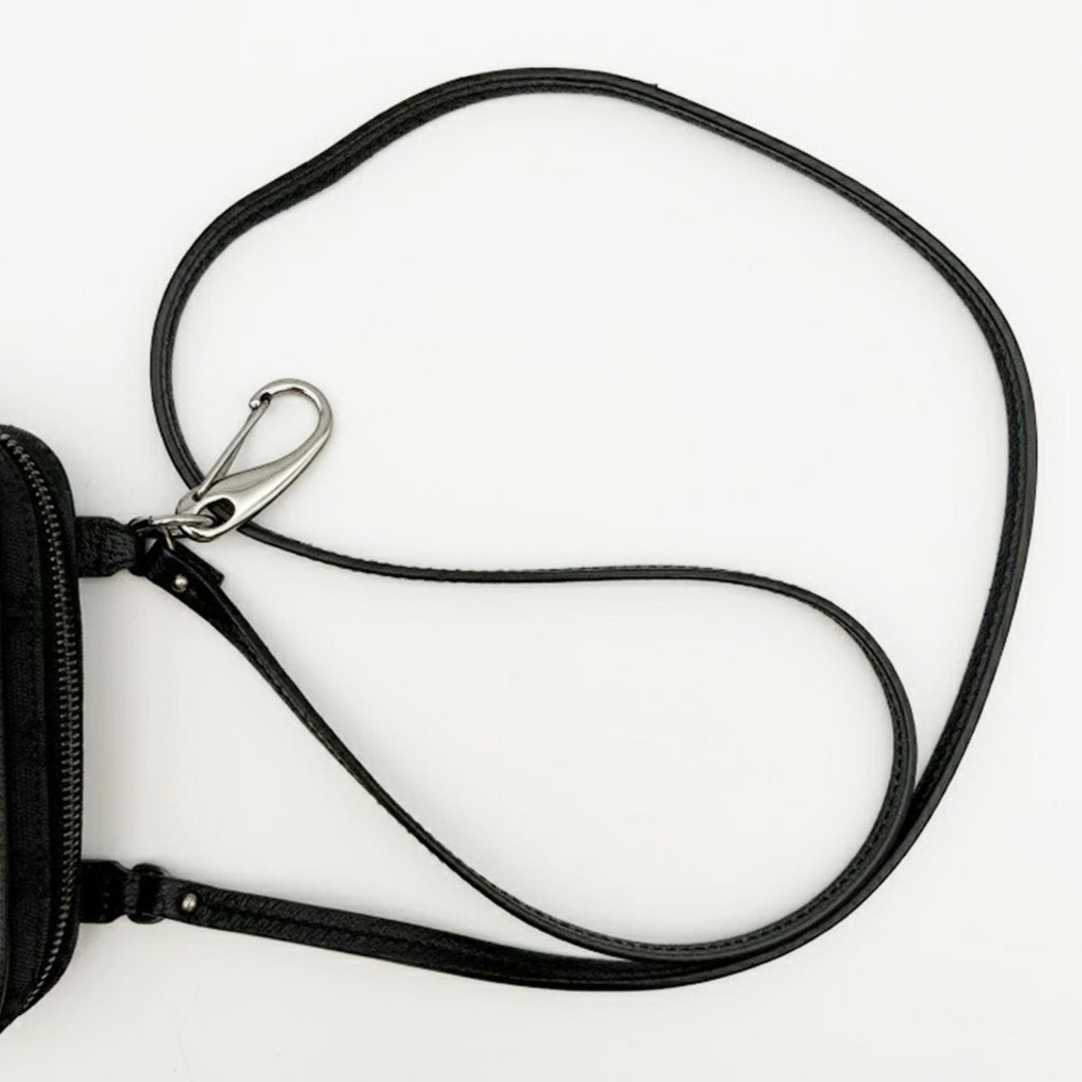 Gucci Gg Canvas Black Gg Canvas Leather Shoulder Bag (Pre-Owned)