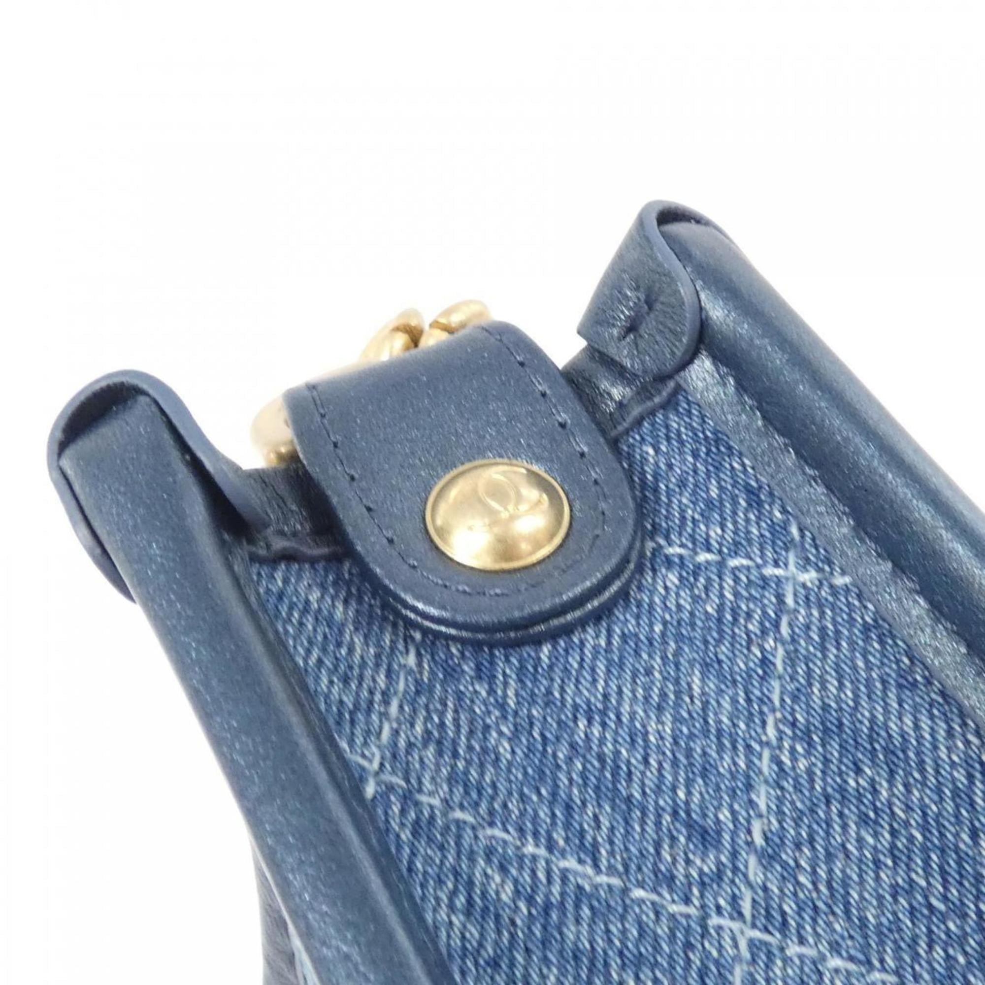 Chanel Blue Denim Shoulder Bag (Pre-Owned)